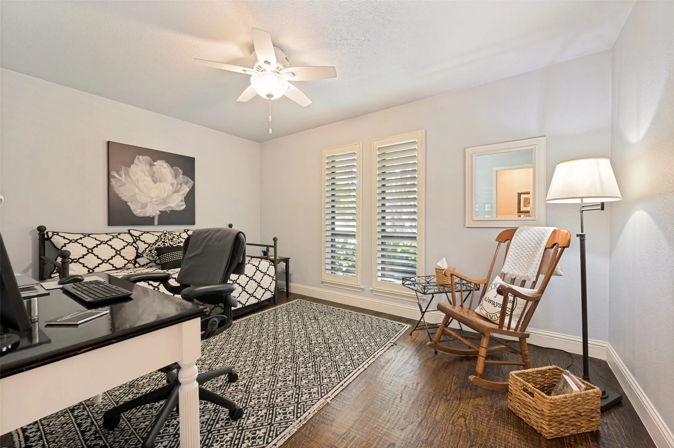 Single Family Residence For Sale in Dallas County , 3959 Goodfellow Drive, Dallas, Texas 75229, 4 Bedroom, 3 Bathroom, 2 Garage spaces, 2,494 Sqft, built in 1969, mls#21359022, Real Estate Agent in Dallas, Homes For Sale in Dallas county, Homes For Sale in Dallas, Realtor in Dallas Texas, Real Estate Brokerage Independent Realty Texas, Luminita Cordes Realtor