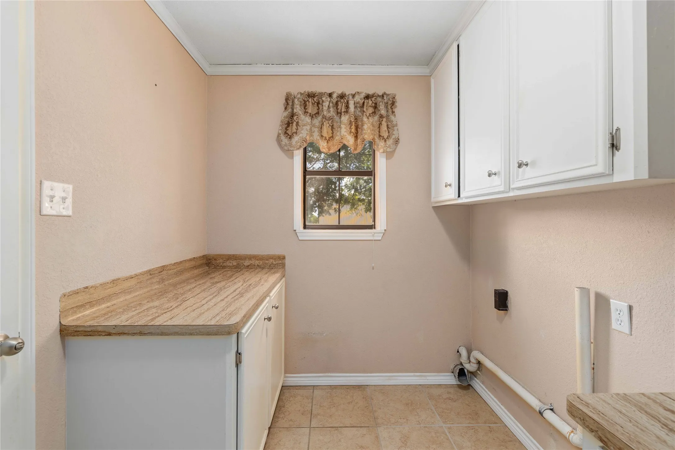 Single Family Residence For Sale in Comanche County , 6370 Highway 16, De Leon, Texas 76444, 3 Bedroom, 2 Bathroom, Garage spaces, 2,000 Sqft, built in 1985, mls#21359431, Real Estate Agent in De Leon, Homes For Sale in Comanche county, Homes For Sale in De Leon, Realtor in De Leon Texas, Real Estate Brokerage Independent Realty Texas, Luminita Cordes Realtor