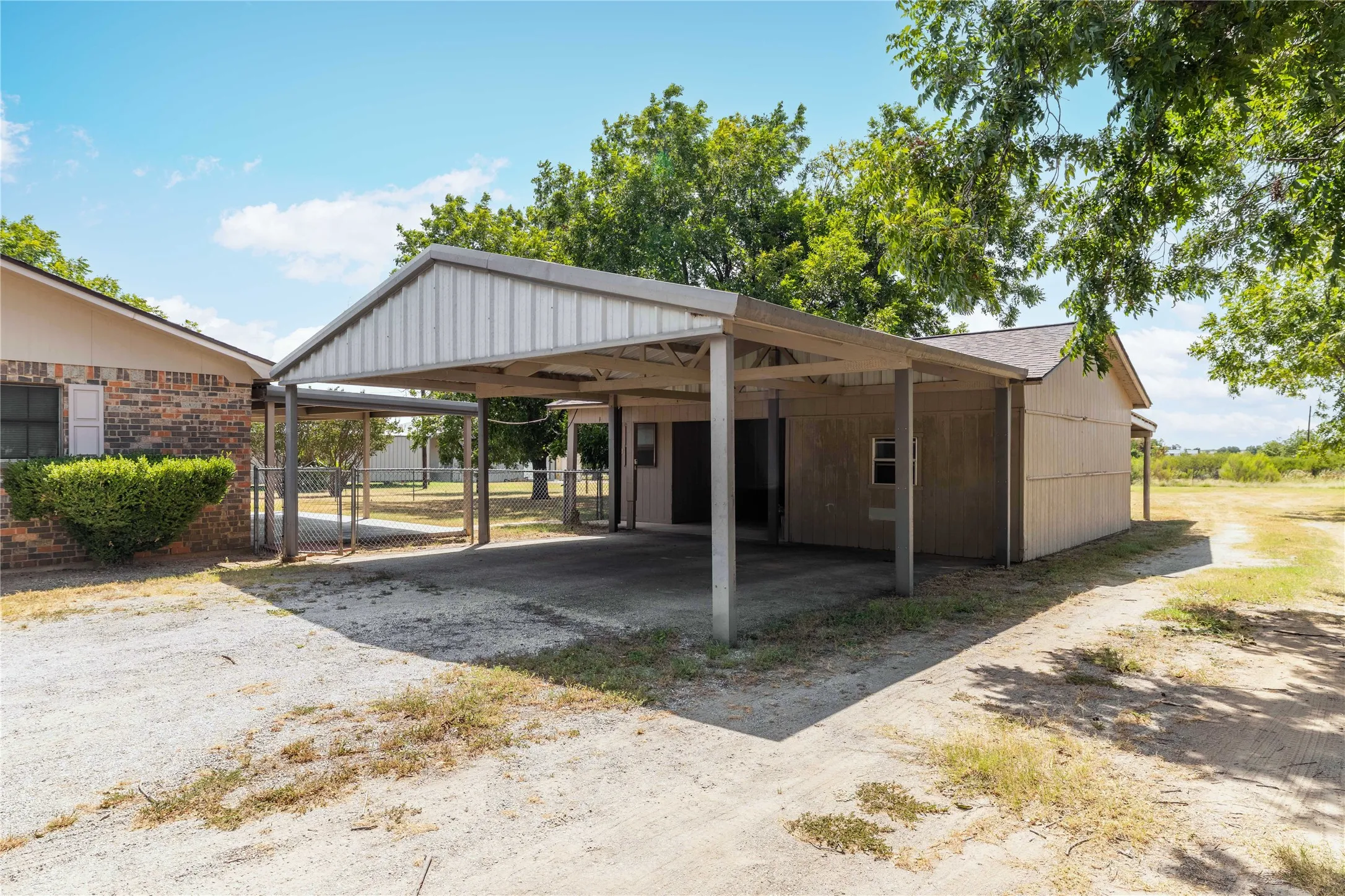 Carport