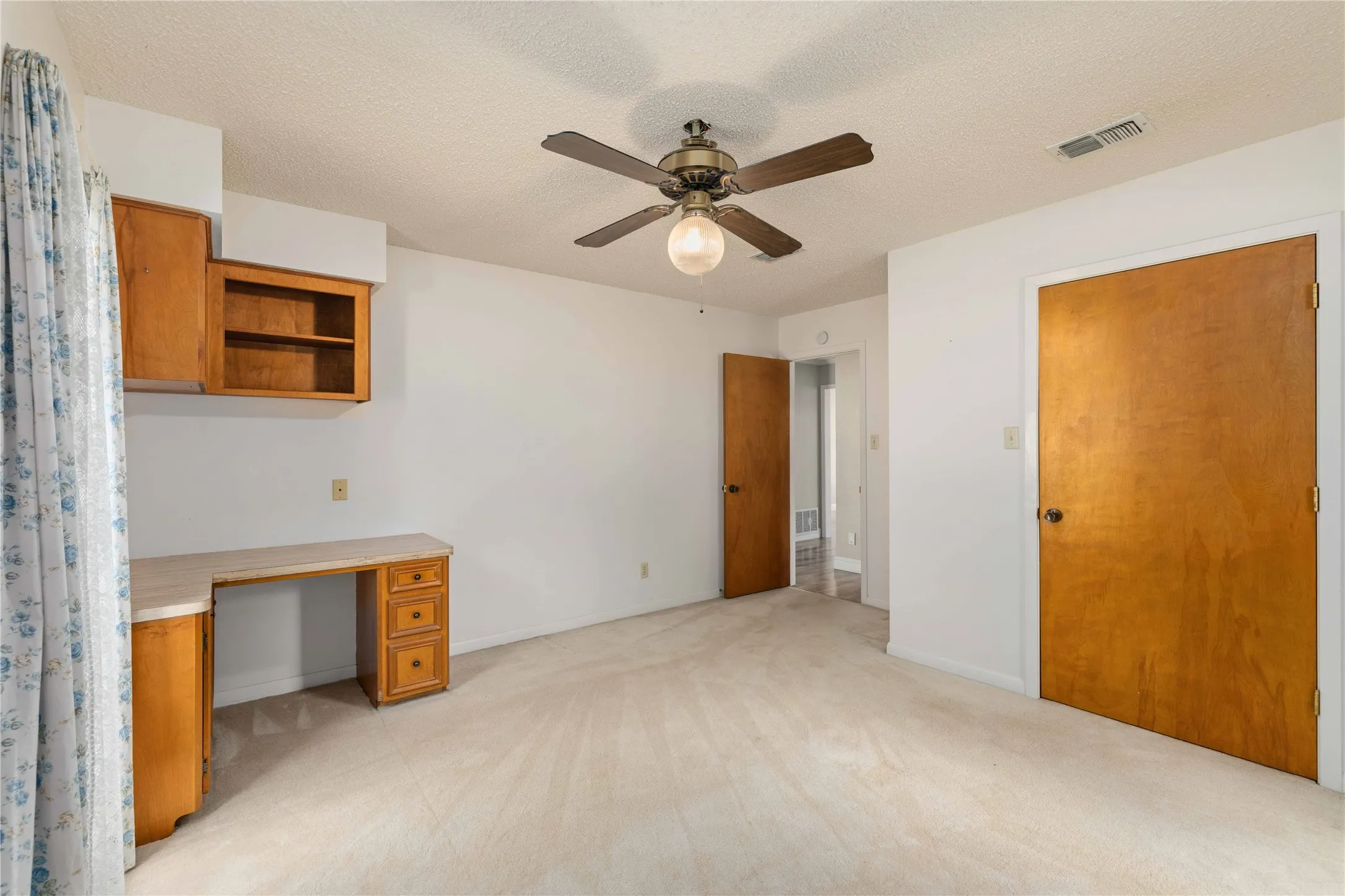 Single Family Residence For Sale in Comanche County , 6370 Highway 16, De Leon, Texas 76444, 3 Bedroom, 2 Bathroom, Garage spaces, 2,000 Sqft, built in 1985, mls#21359431, Real Estate Agent in De Leon, Homes For Sale in Comanche county, Homes For Sale in De Leon, Realtor in De Leon Texas, Real Estate Brokerage Independent Realty Texas, Luminita Cordes Realtor