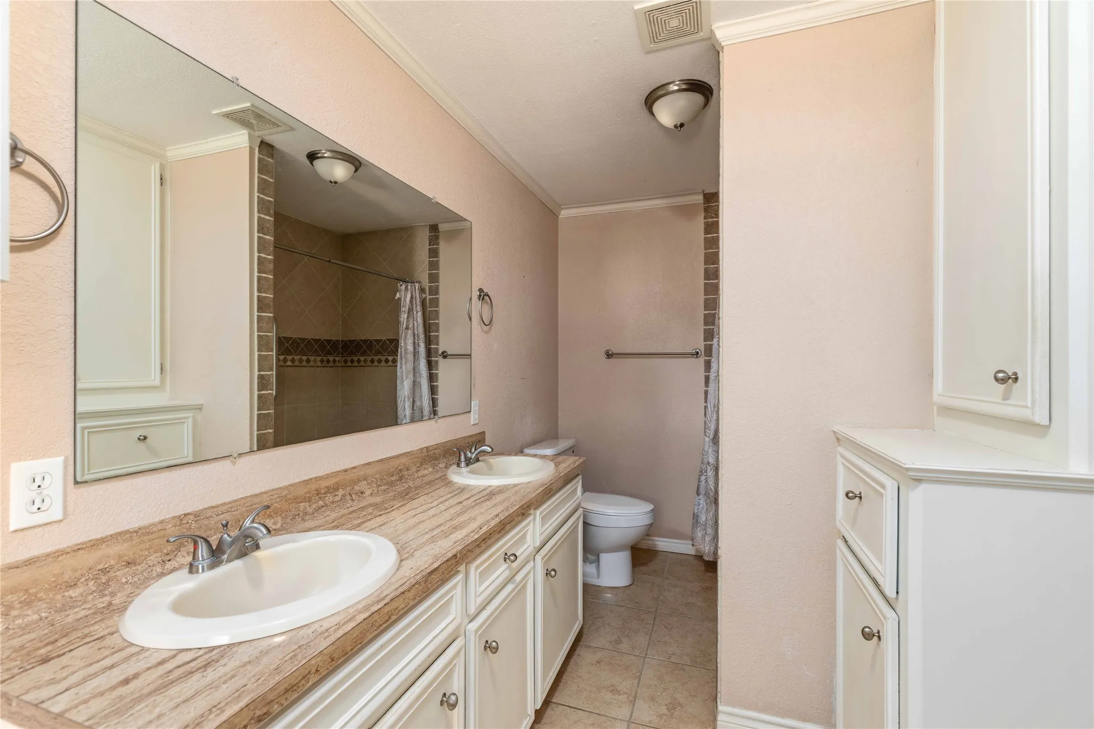 Single Family Residence For Sale in Comanche County , 6370 Highway 16, De Leon, Texas 76444, 3 Bedroom, 2 Bathroom, Garage spaces, 2,000 Sqft, built in 1985, mls#21359431, Real Estate Agent in De Leon, Homes For Sale in Comanche county, Homes For Sale in De Leon, Realtor in De Leon Texas, Real Estate Brokerage Independent Realty Texas, Luminita Cordes Realtor