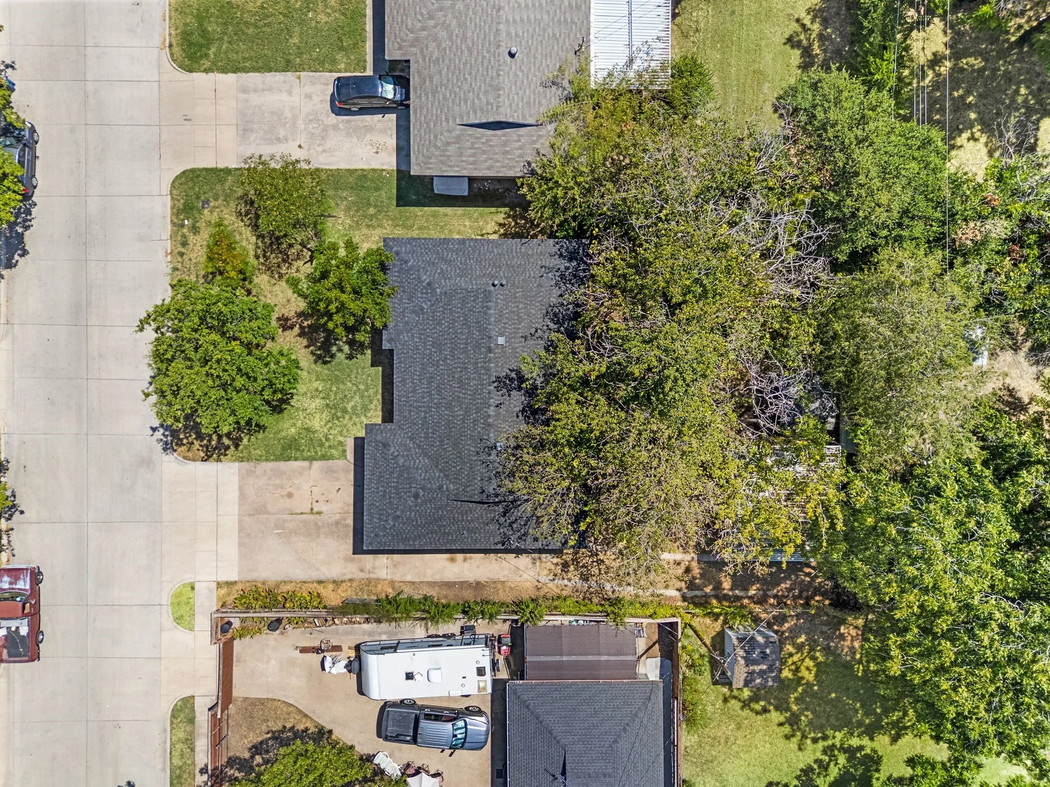 Single Family Residence For Sale in Tarrant County , 3557 Montreal Circle, Haltom City, Texas 76117, 4 Bedroom, 3 Bathroom, Garage spaces, 1,545 Sqft, built in 1957, mls#21359701, Real Estate Agent in Haltom City, Homes For Sale in Tarrant county, Homes For Sale in Haltom City, Realtor in Haltom City Texas, Real Estate Brokerage Independent Realty Texas, Luminita Cordes Realtor