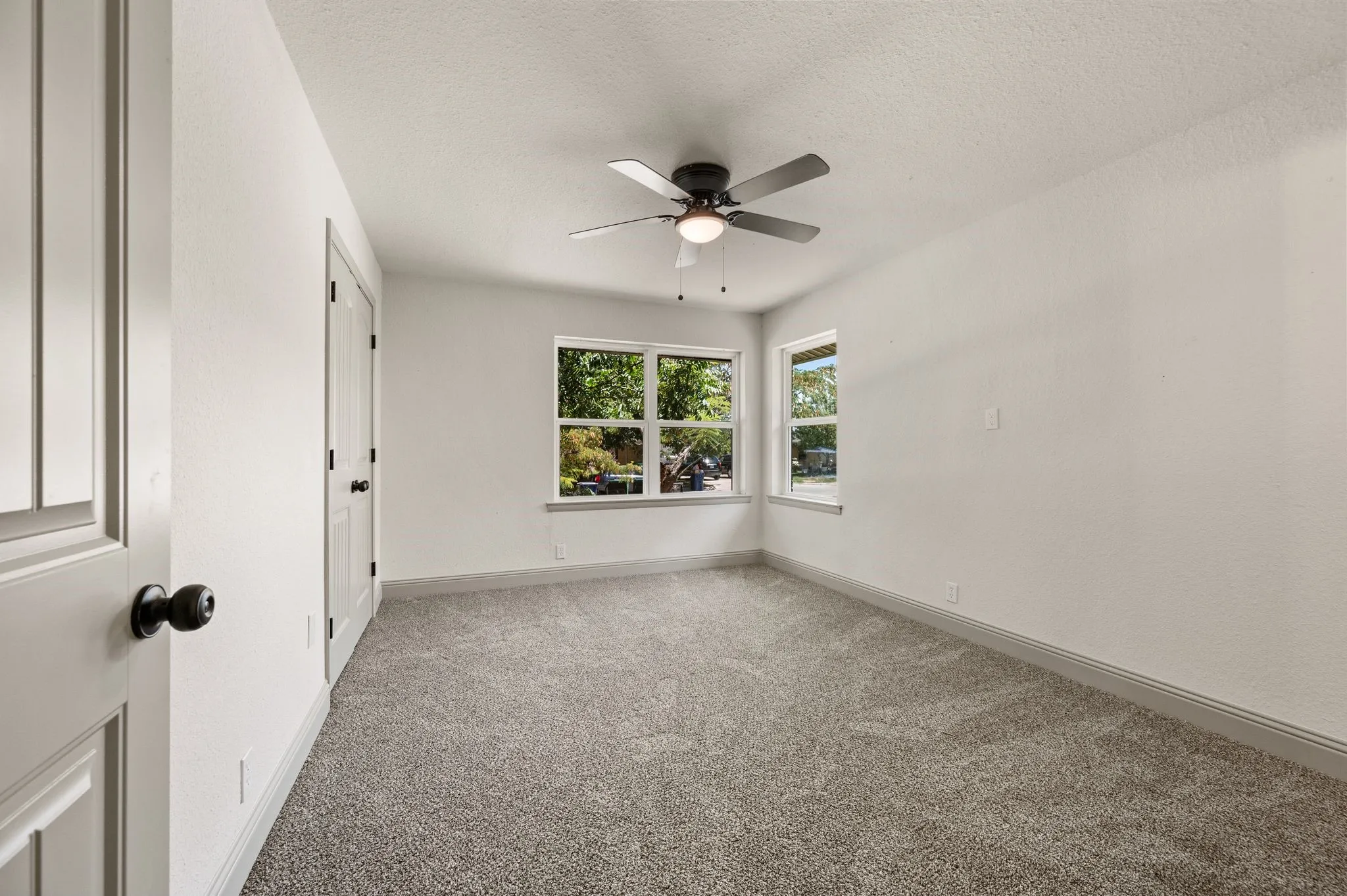 Single Family Residence For Sale in Tarrant County , 3557 Montreal Circle, Haltom City, Texas 76117, 4 Bedroom, 3 Bathroom, Garage spaces, 1,545 Sqft, built in 1957, mls#21359701, Real Estate Agent in Haltom City, Homes For Sale in Tarrant county, Homes For Sale in Haltom City, Realtor in Haltom City Texas, Real Estate Brokerage Independent Realty Texas, Luminita Cordes Realtor