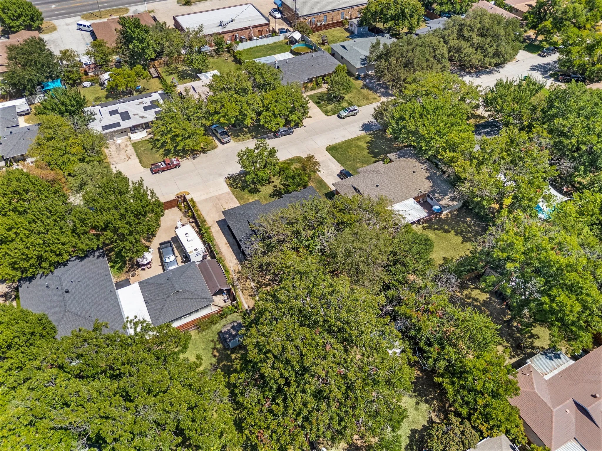 Single Family Residence For Sale in Tarrant County , 3557 Montreal Circle, Haltom City, Texas 76117, 4 Bedroom, 3 Bathroom, Garage spaces, 1,545 Sqft, built in 1957, mls#21359701, Real Estate Agent in Haltom City, Homes For Sale in Tarrant county, Homes For Sale in Haltom City, Realtor in Haltom City Texas, Real Estate Brokerage Independent Realty Texas, Luminita Cordes Realtor