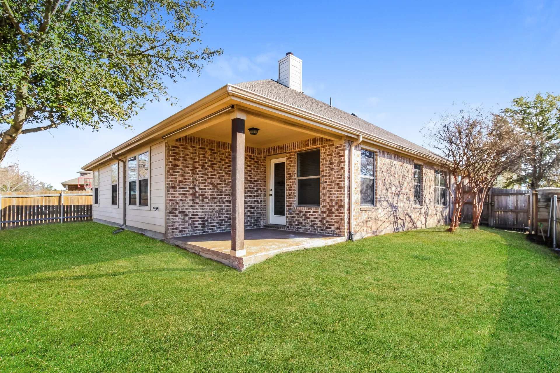 Single Family Residence For Rent in Collin County , 206 Lavaca Drive, Princeton, Texas 75407, 3 Bedroom, 2 Bathroom, 2 Garage spaces, 2,020 Sqft, built in 2010, mls#21360156, Real Estate Agent in Princeton, Homes For Rent in Collin county, Homes For Rent in Princeton, Realtor in Princeton Texas, Real Estate Brokerage Independent Realty Texas, Luminita Cordes Realtor