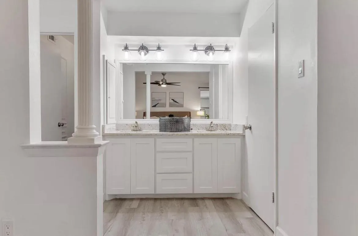 Single Family Residence For Rent in Dallas County , 1656 Russell Glen Lane, Dallas, Texas 75232, 3 Bedroom, 3 Bathroom, 2 Garage spaces, 2,108 Sqft, built in 1970, Price $3,200, mls#21360158, Real Estate Agent in Dallas, Homes For Rent in Dallas county, Homes For Rent in Dallas, Realtor in Dallas Texas, Real Estate Brokerage Independent Realty Texas, Luminita Cordes Realtor