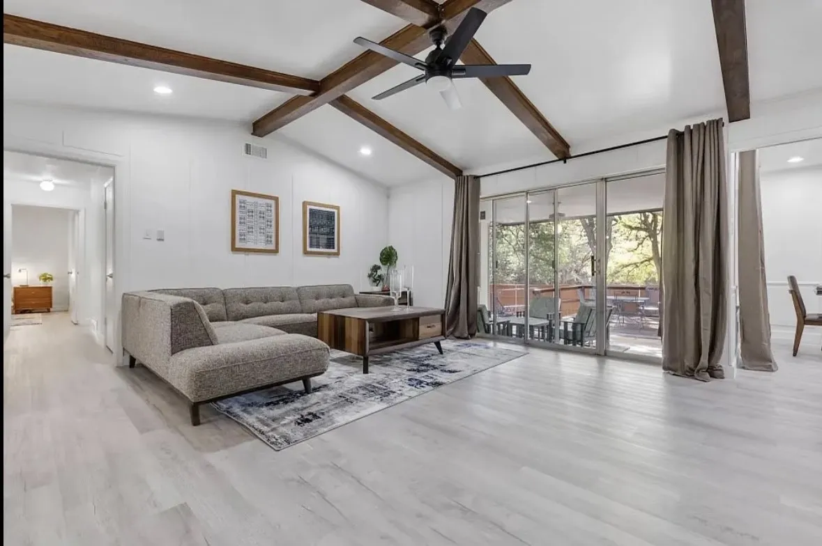 Single Family Residence For Rent in Dallas County , 1656 Russell Glen Lane, Dallas, Texas 75232, 3 Bedroom, 3 Bathroom, 2 Garage spaces, 2,108 Sqft, built in 1970, Price $3,200, mls#21360158, Real Estate Agent in Dallas, Homes For Rent in Dallas county, Homes For Rent in Dallas, Realtor in Dallas Texas, Real Estate Brokerage Independent Realty Texas, Luminita Cordes Realtor