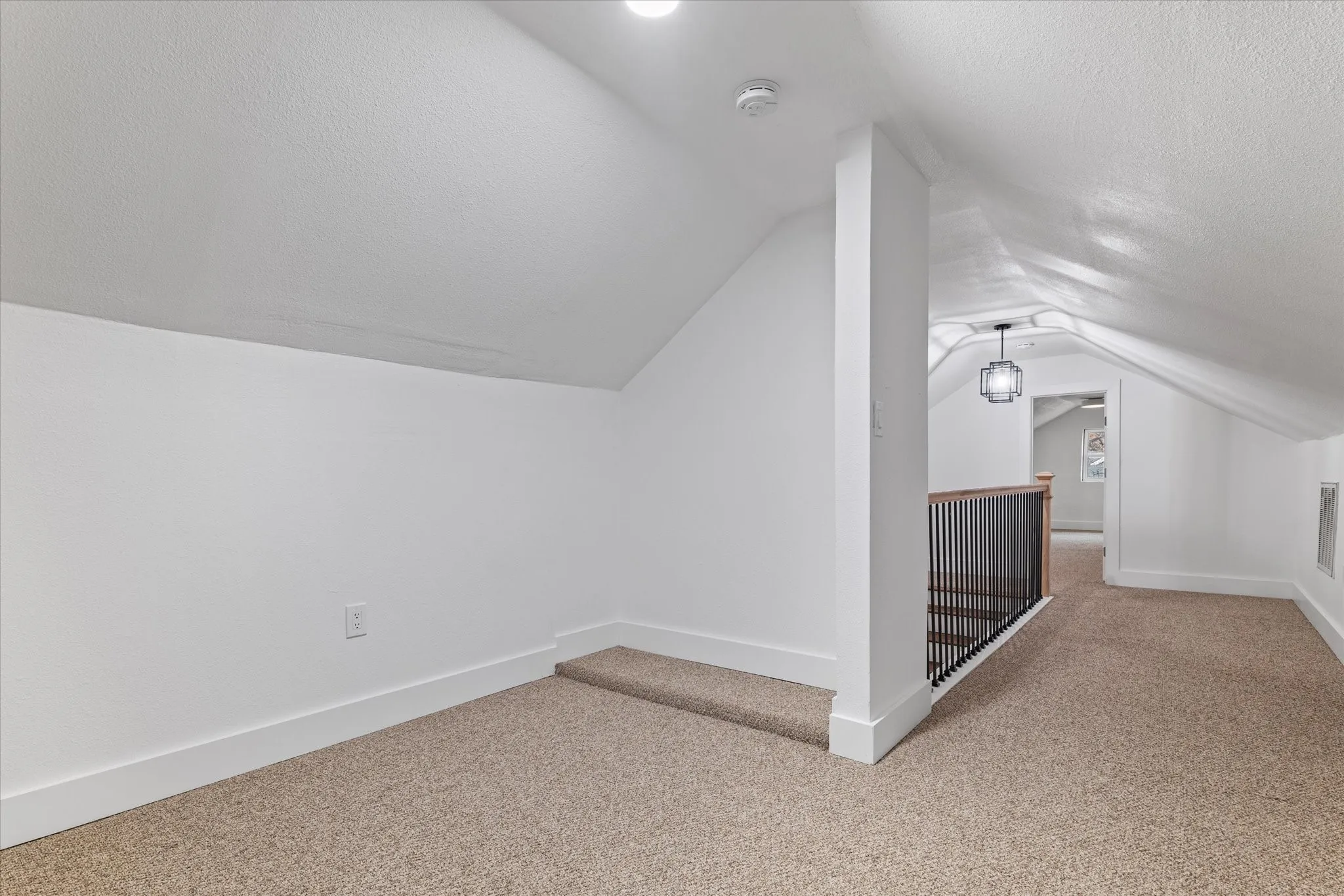 Single Family Residence For Rent in Tarrant County , 1516 S Adams Street, Fort Worth, Texas 76104, 3 Bedroom, 2 Bathroom, Garage spaces, 1,664 Sqft, built in 1920, Price $2,900, mls#21360159, Real Estate Agent in Fort Worth, Homes For Rent in Tarrant county, Homes For Rent in Fort Worth, Realtor in Fort Worth Texas, Real Estate Brokerage Independent Realty Texas, Luminita Cordes Realtor