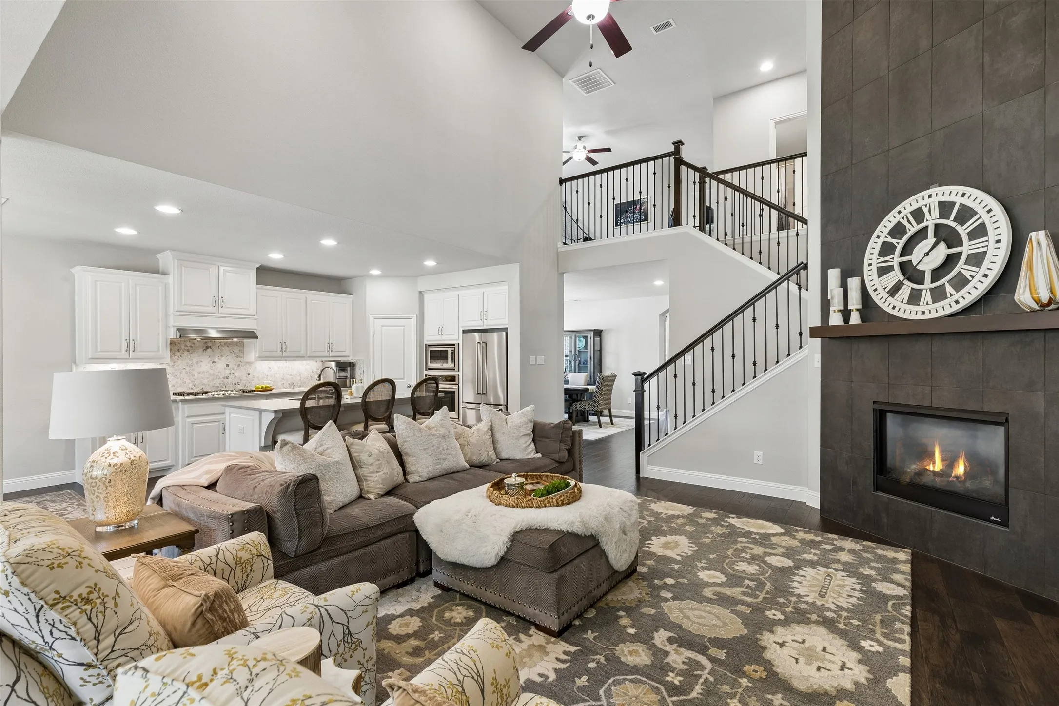 Single Family Residence For Sale in Collin County , 2500 Ever Birch Way, Mc Kinney, Texas 75071, 5 Bedroom, 5 Bathroom, 3 Garage spaces, 3,765 Sqft, built in 2017, mls#21358725, Real Estate Agent in Mc Kinney, Homes For Sale in Collin county, Homes For Sale in Mc Kinney, Realtor in Mc Kinney Texas, Real Estate Brokerage Independent Realty Texas, Luminita Cordes Realtor