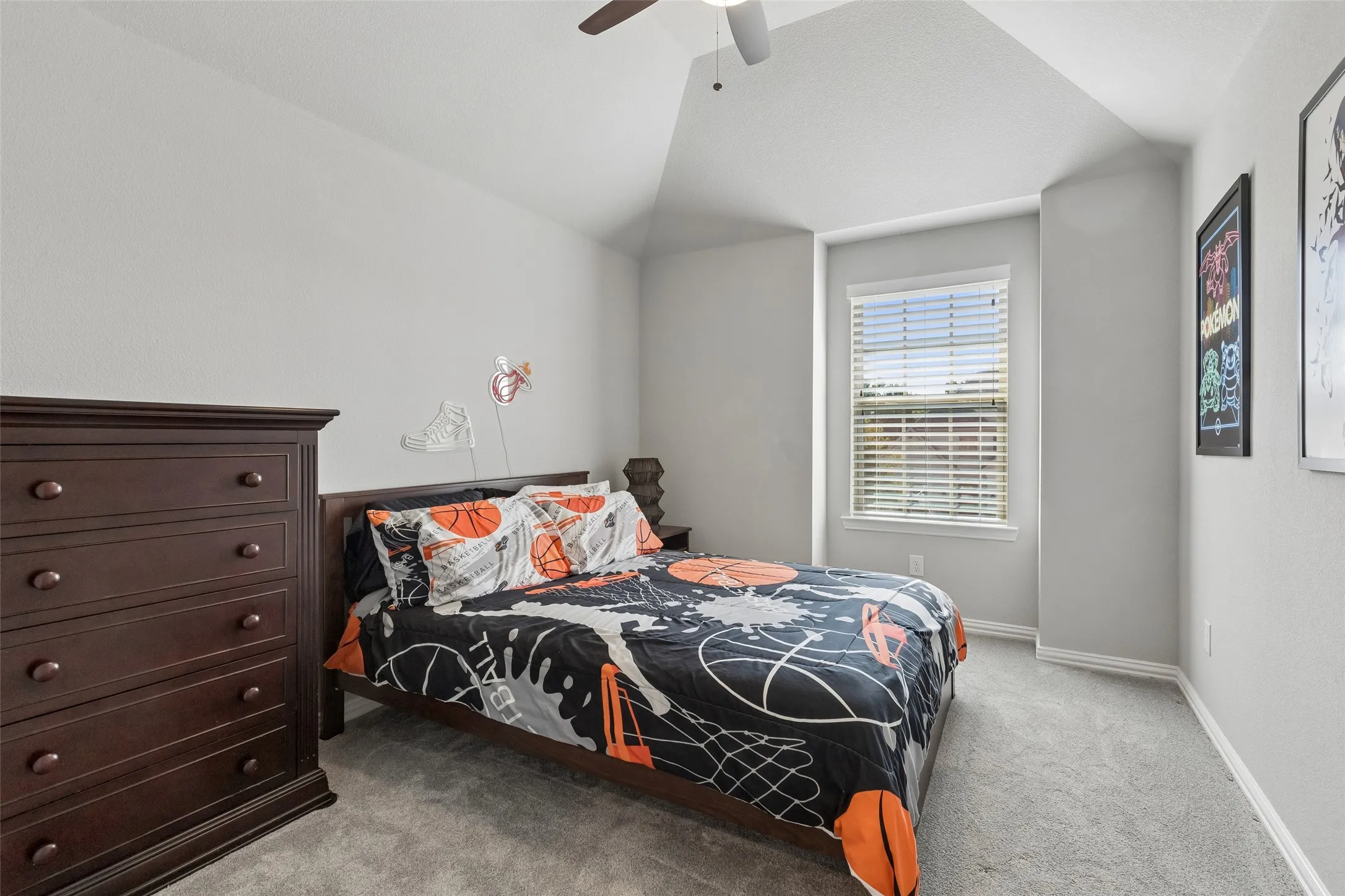 Single Family Residence For Sale in Collin County , 2500 Ever Birch Way, Mc Kinney, Texas 75071, 5 Bedroom, 5 Bathroom, 3 Garage spaces, 3,765 Sqft, built in 2017, mls#21358725, Real Estate Agent in Mc Kinney, Homes For Sale in Collin county, Homes For Sale in Mc Kinney, Realtor in Mc Kinney Texas, Real Estate Brokerage Independent Realty Texas, Luminita Cordes Realtor