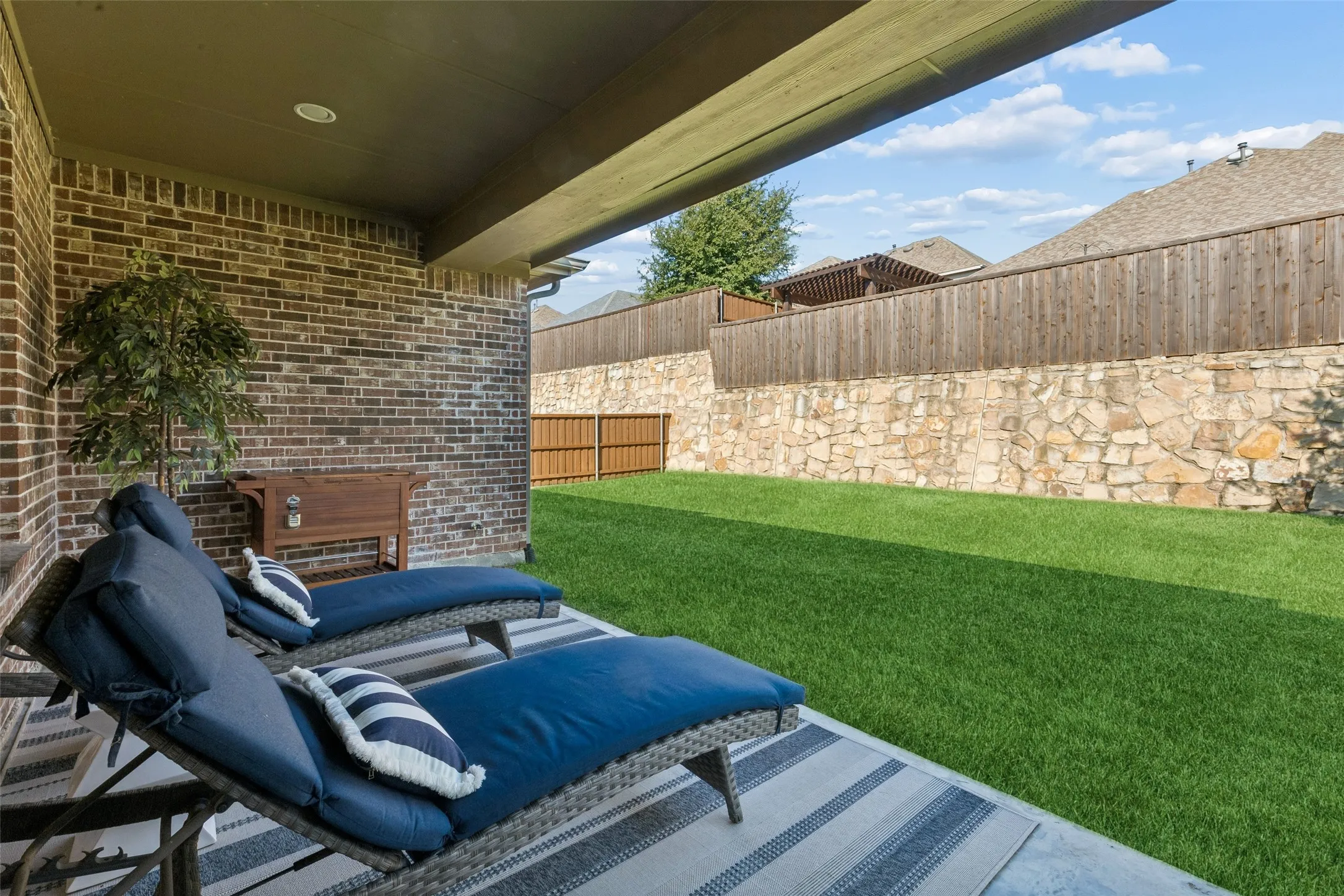 Single Family Residence For Sale in Collin County , 2500 Ever Birch Way, Mc Kinney, Texas 75071, 5 Bedroom, 5 Bathroom, 3 Garage spaces, 3,765 Sqft, built in 2017, mls#21358725, Real Estate Agent in Mc Kinney, Homes For Sale in Collin county, Homes For Sale in Mc Kinney, Realtor in Mc Kinney Texas, Real Estate Brokerage Independent Realty Texas, Luminita Cordes Realtor