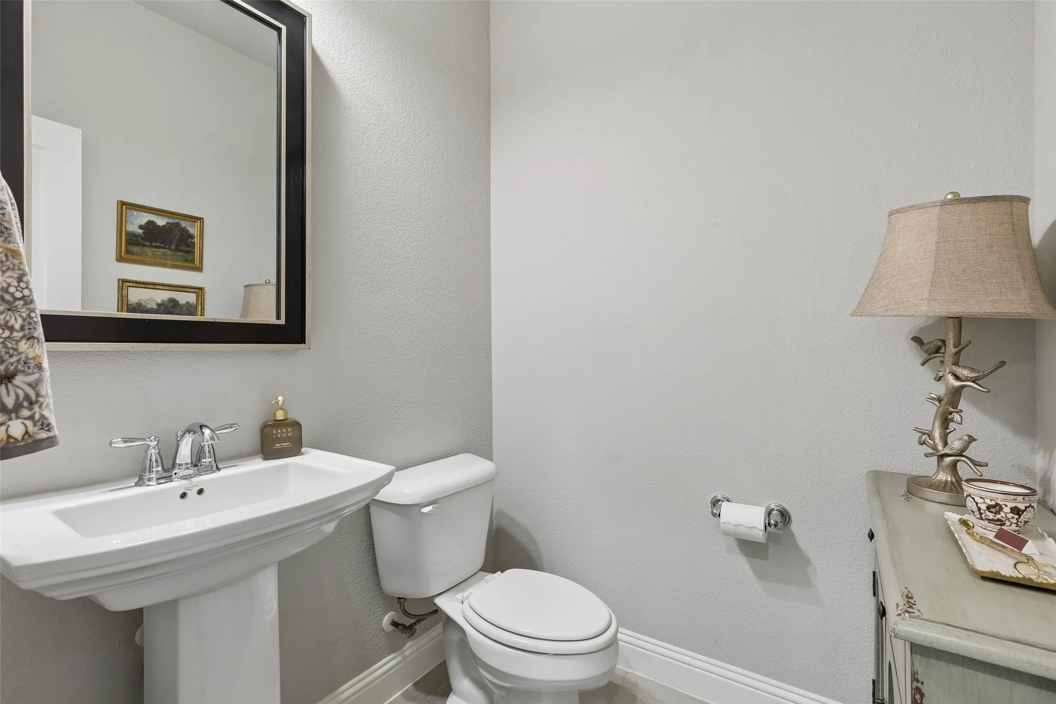 Single Family Residence For Sale in Collin County , 2500 Ever Birch Way, Mc Kinney, Texas 75071, 5 Bedroom, 5 Bathroom, 3 Garage spaces, 3,765 Sqft, built in 2017, mls#21358725, Real Estate Agent in Mc Kinney, Homes For Sale in Collin county, Homes For Sale in Mc Kinney, Realtor in Mc Kinney Texas, Real Estate Brokerage Independent Realty Texas, Luminita Cordes Realtor