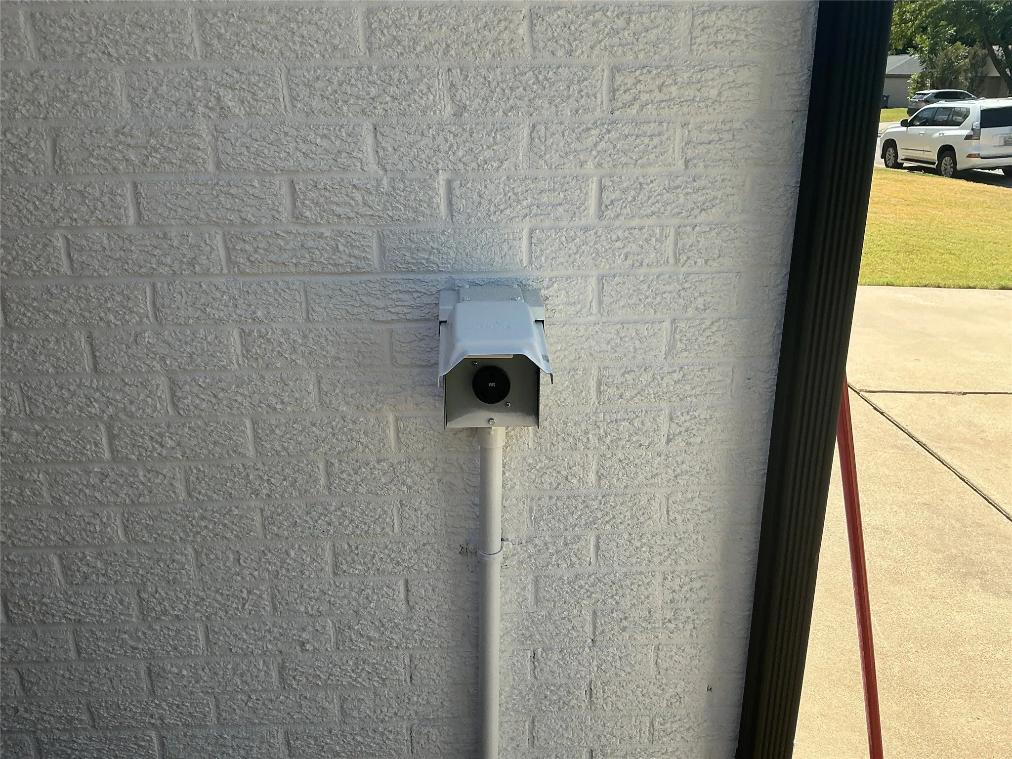 RV hookup on left side of garage