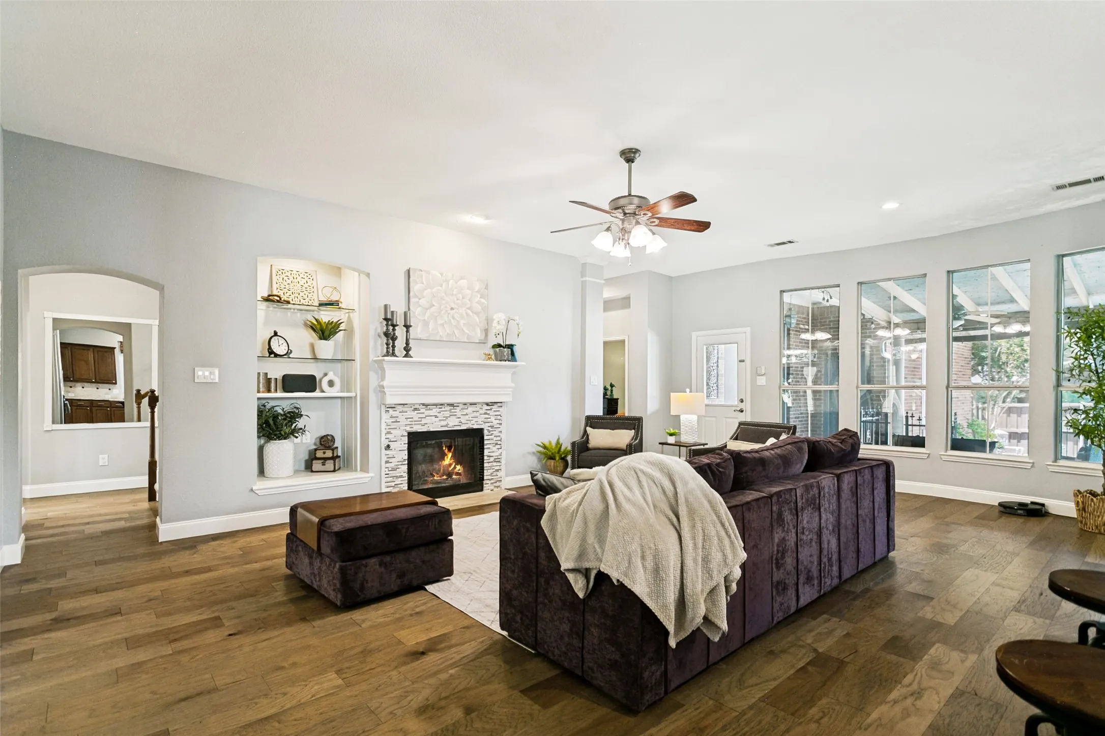 Single Family Residence For Sale in Denton County , 1702 Bluffview Lane, Carrollton, Texas 75007, 4 Bedroom, 4 Bathroom, 3 Garage spaces, 3,407 Sqft, built in 2001, mls#21360088, Real Estate Agent in Carrollton, Homes For Sale in Denton county, Homes For Sale in Carrollton, Realtor in Carrollton Texas, Real Estate Brokerage Independent Realty Texas, Luminita Cordes Realtor