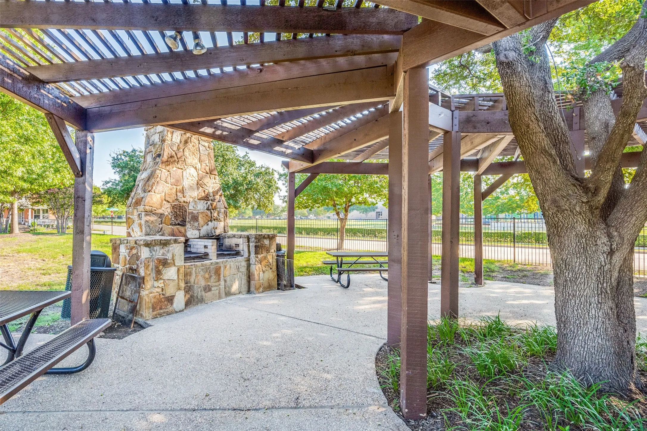 HOA area