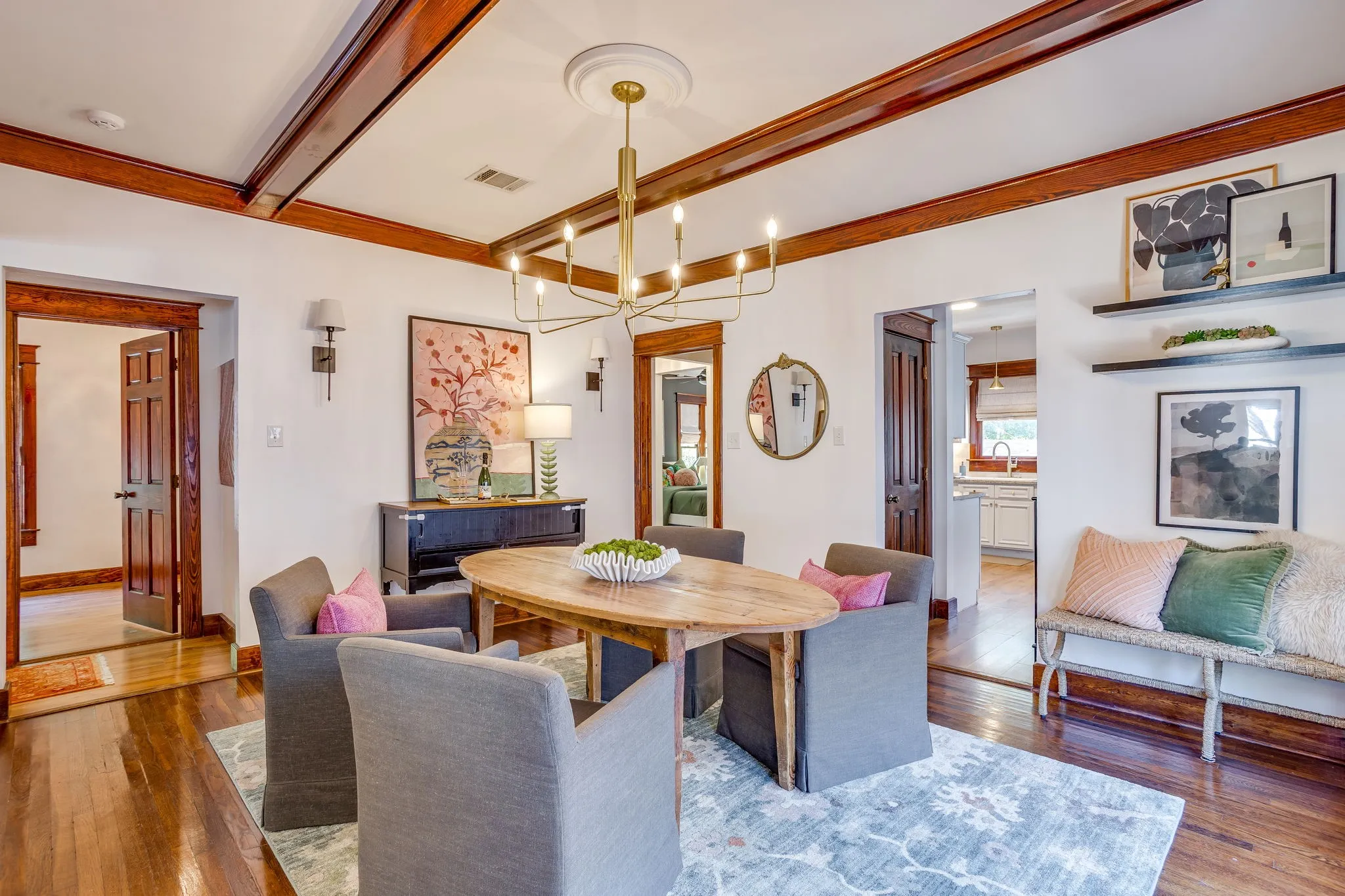 Single Family Residence For Sale in Tarrant County , 1416 S Henderson Street, Fort Worth, Texas 76104, 3 Bedroom, 2 Bathroom, Garage spaces, 1,598 Sqft, built in 1921, mls#21356079, Real Estate Agent in Fort Worth, Homes For Sale in Tarrant county, Homes For Sale in Fort Worth, Realtor in Fort Worth Texas, Real Estate Brokerage Independent Realty Texas, Luminita Cordes Realtor