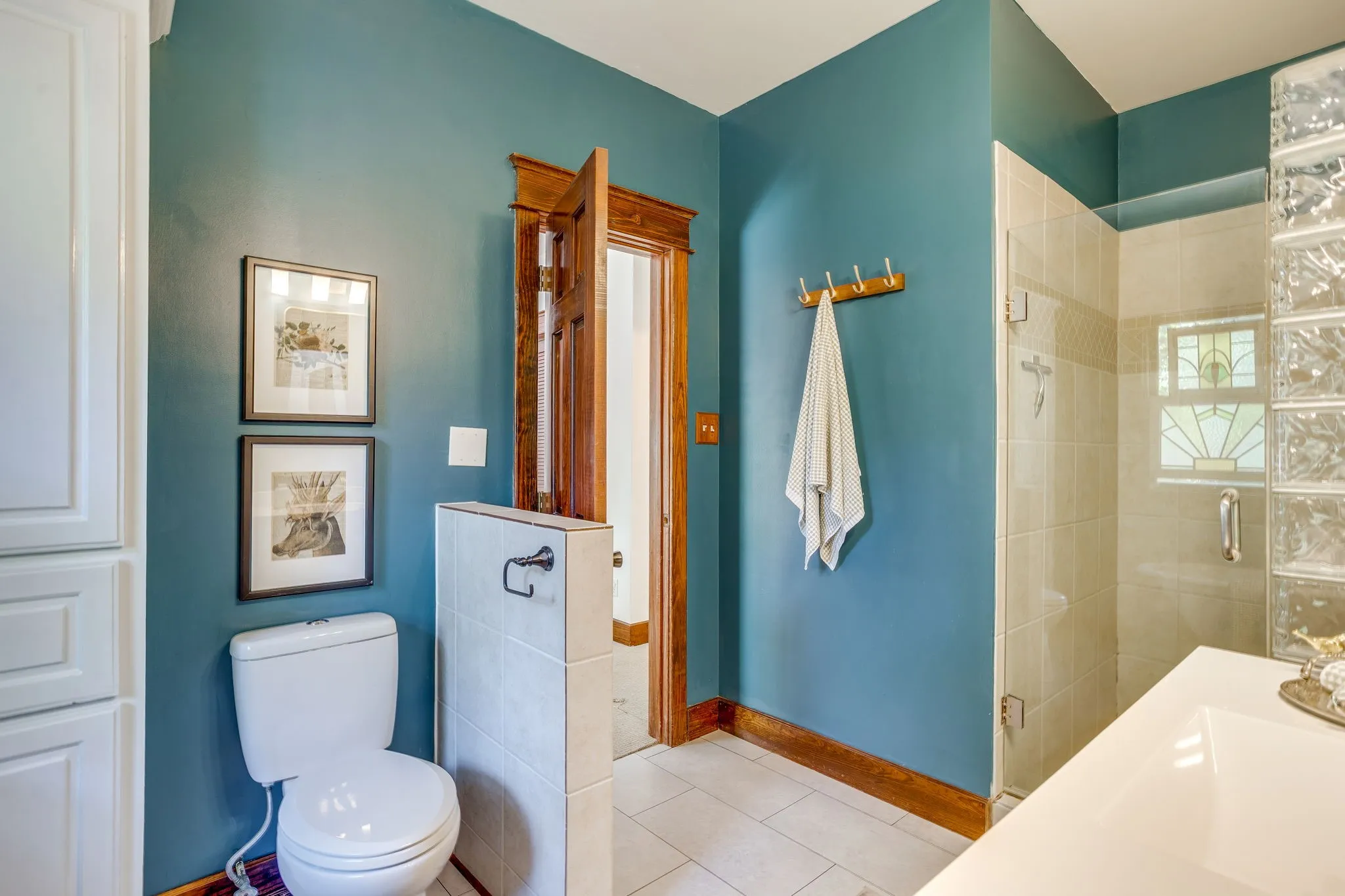Single Family Residence For Sale in Tarrant County , 1416 S Henderson Street, Fort Worth, Texas 76104, 3 Bedroom, 2 Bathroom, Garage spaces, 1,598 Sqft, built in 1921, mls#21356079, Real Estate Agent in Fort Worth, Homes For Sale in Tarrant county, Homes For Sale in Fort Worth, Realtor in Fort Worth Texas, Real Estate Brokerage Independent Realty Texas, Luminita Cordes Realtor