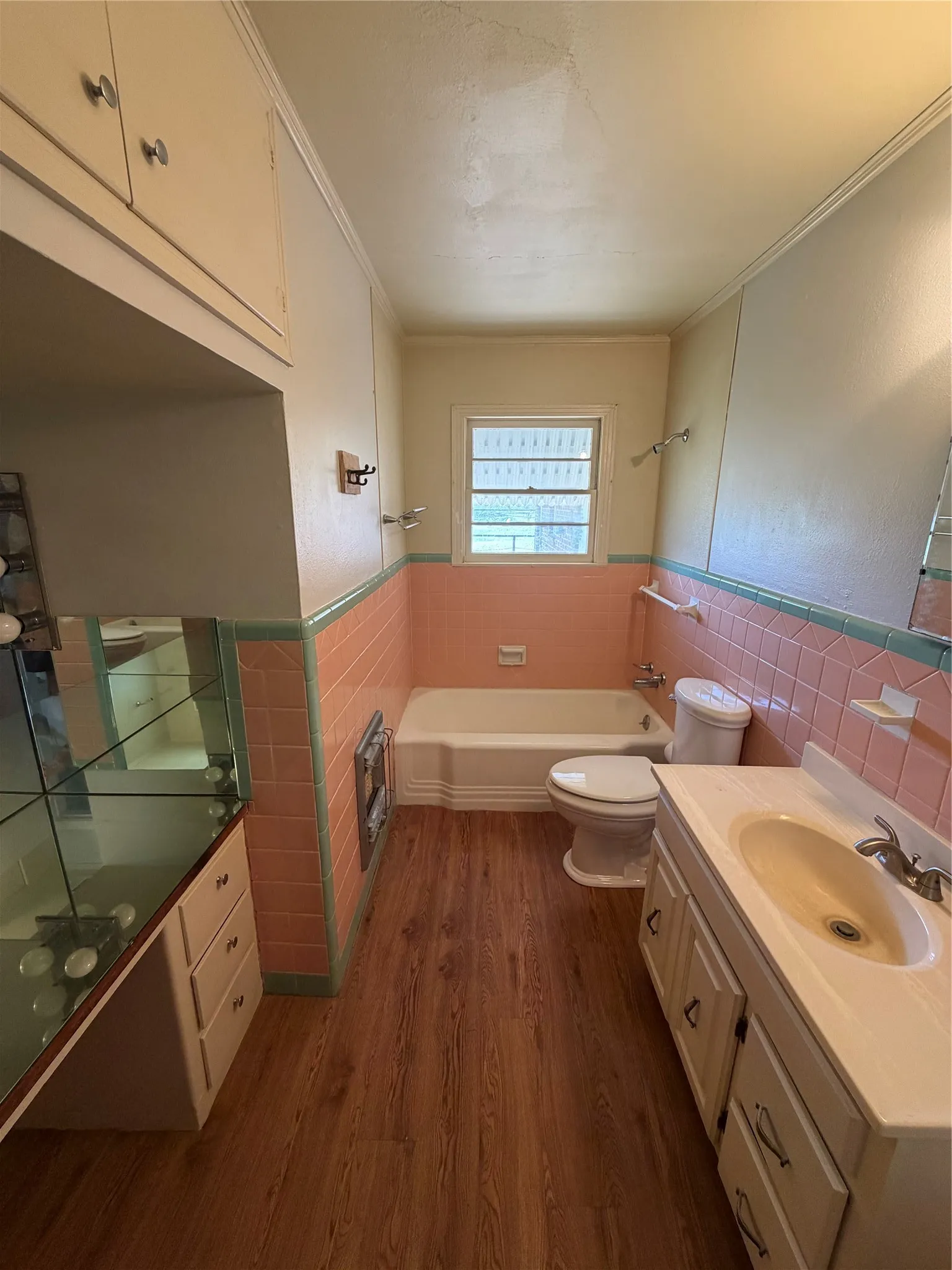 Single Family Residence For Rent in Dallas County , 420 Barnes Bridge Road, Sunnyvale, Texas 75182, 3 Bedroom, 2 Bathroom, Garage spaces, 1,629 Sqft, built in 1950, Price $1,995, mls#21359766, Real Estate Agent in Sunnyvale, Homes For Rent in Dallas county, Homes For Rent in Sunnyvale, Realtor in Sunnyvale Texas, Real Estate Brokerage Independent Realty Texas, Luminita Cordes Realtor
