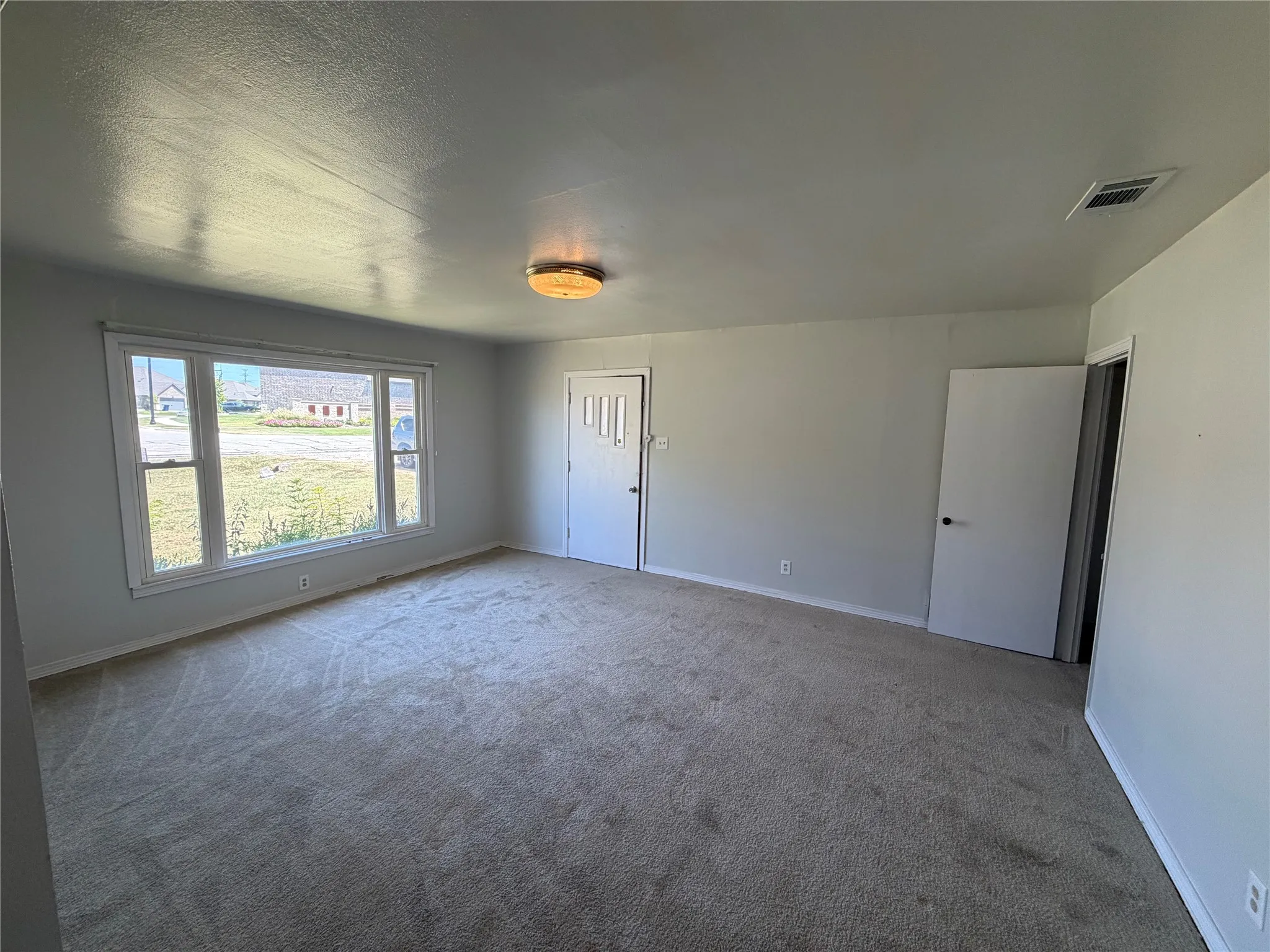 Single Family Residence For Rent in Dallas County , 420 Barnes Bridge Road, Sunnyvale, Texas 75182, 3 Bedroom, 2 Bathroom, Garage spaces, 1,629 Sqft, built in 1950, Price $1,995, mls#21359766, Real Estate Agent in Sunnyvale, Homes For Rent in Dallas county, Homes For Rent in Sunnyvale, Realtor in Sunnyvale Texas, Real Estate Brokerage Independent Realty Texas, Luminita Cordes Realtor