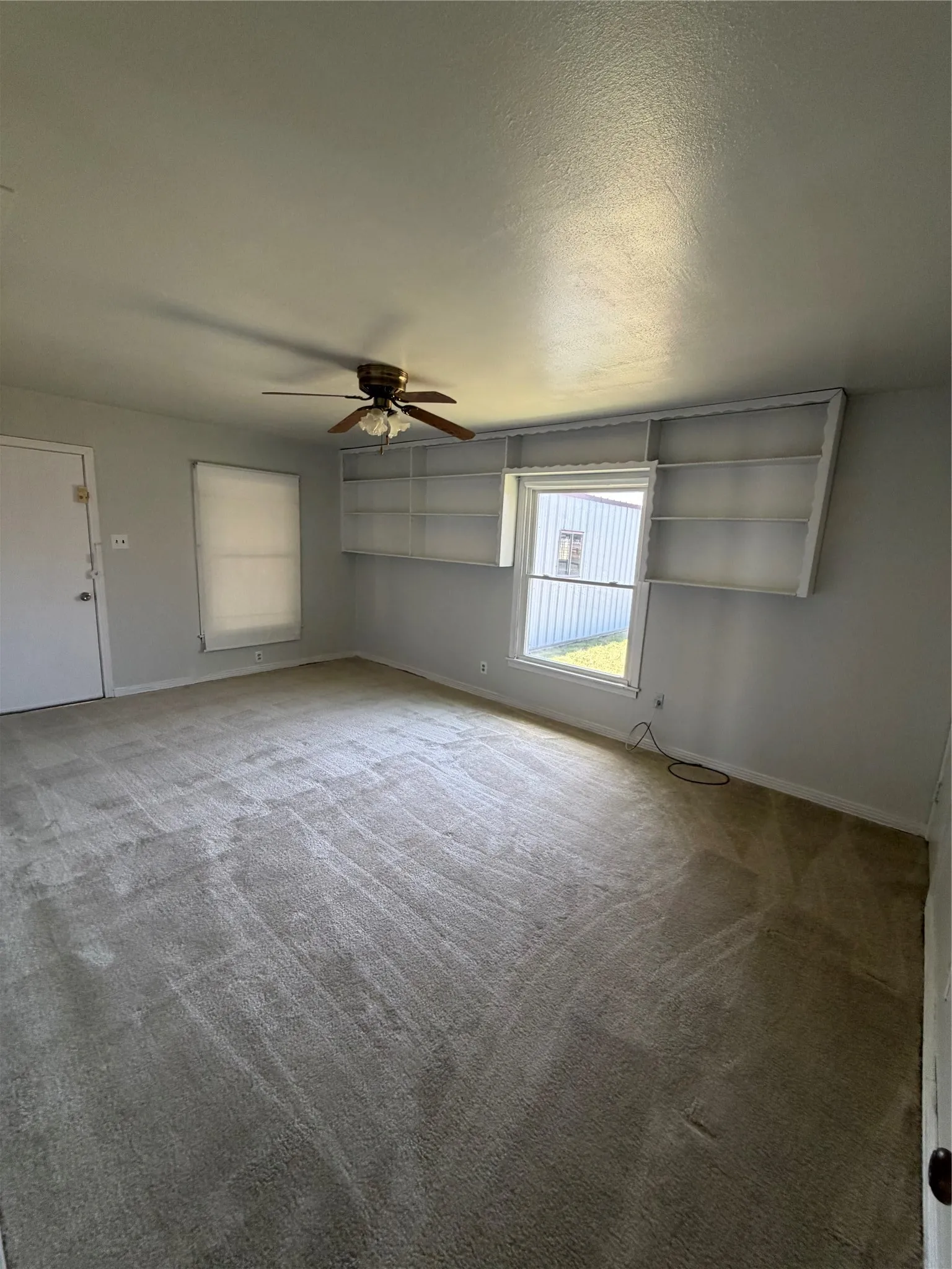 Single Family Residence For Rent in Dallas County , 420 Barnes Bridge Road, Sunnyvale, Texas 75182, 3 Bedroom, 2 Bathroom, Garage spaces, 1,629 Sqft, built in 1950, Price $1,995, mls#21359766, Real Estate Agent in Sunnyvale, Homes For Rent in Dallas county, Homes For Rent in Sunnyvale, Realtor in Sunnyvale Texas, Real Estate Brokerage Independent Realty Texas, Luminita Cordes Realtor