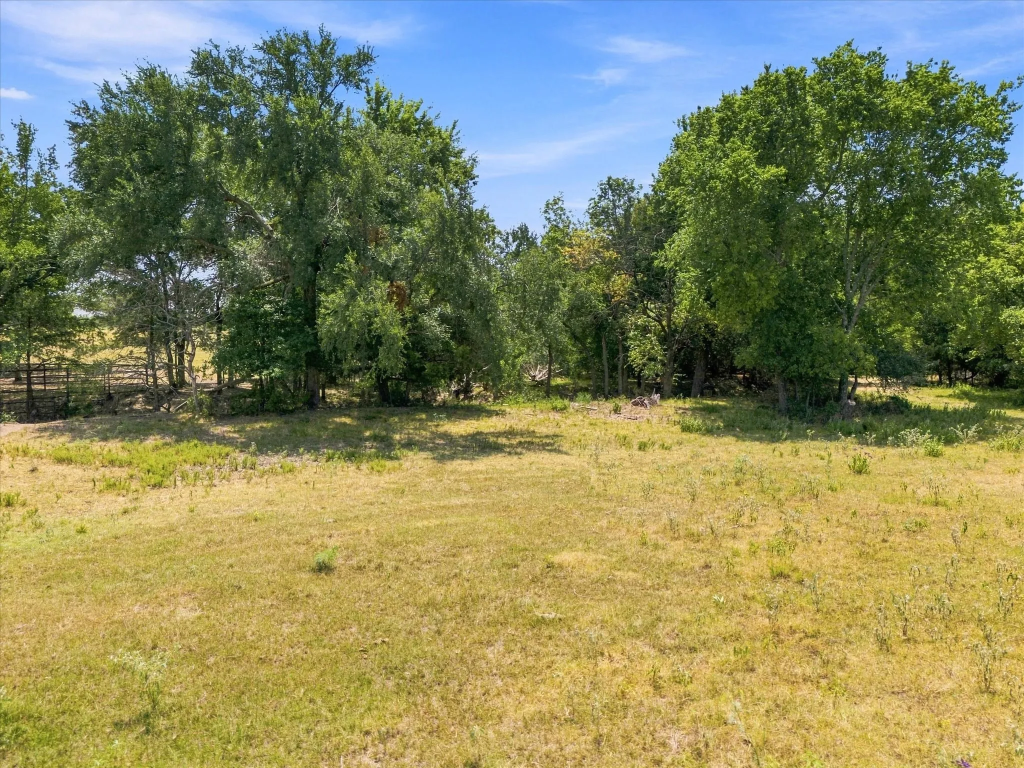 Unimproved Land For Sale in Kaufman County , 5467 Fm 987, Kaufman, Texas 75142, 0, 0, Garage spaces, 0 Sqft, built in 0, Price $385,000, mls#21359137, Real Estate Agent in Kaufman, Homes For Sale in Kaufman county, Homes For Sale in Kaufman, Realtor in Kaufman Texas, Real Estate Brokerage Independent Realty Texas, Luminita Cordes Realtor
