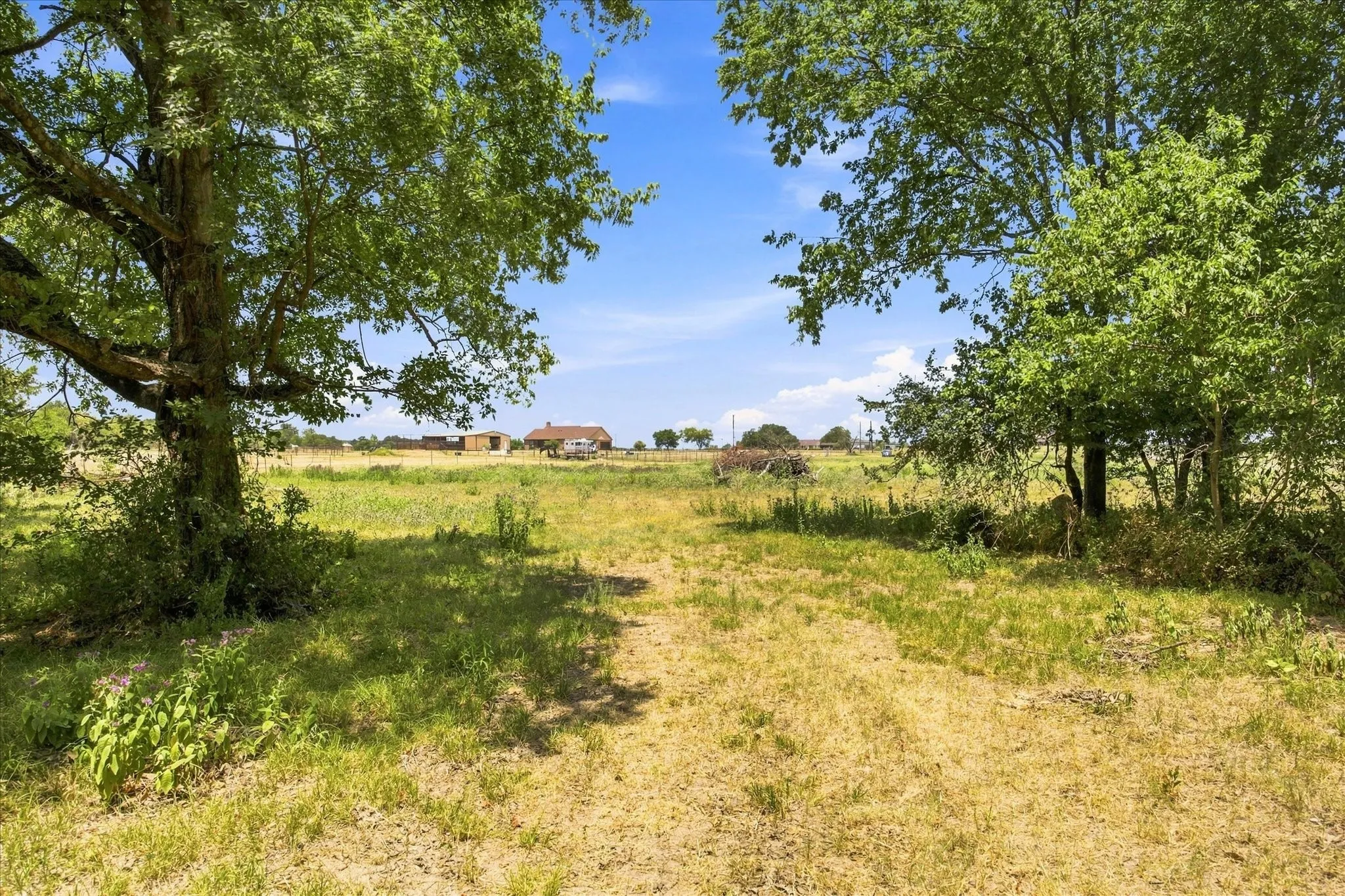 Unimproved Land For Sale in Kaufman County , 5467 Fm 987, Kaufman, Texas 75142, 0, 0, Garage spaces, 0 Sqft, built in 0, Price $385,000, mls#21359137, Real Estate Agent in Kaufman, Homes For Sale in Kaufman county, Homes For Sale in Kaufman, Realtor in Kaufman Texas, Real Estate Brokerage Independent Realty Texas, Luminita Cordes Realtor