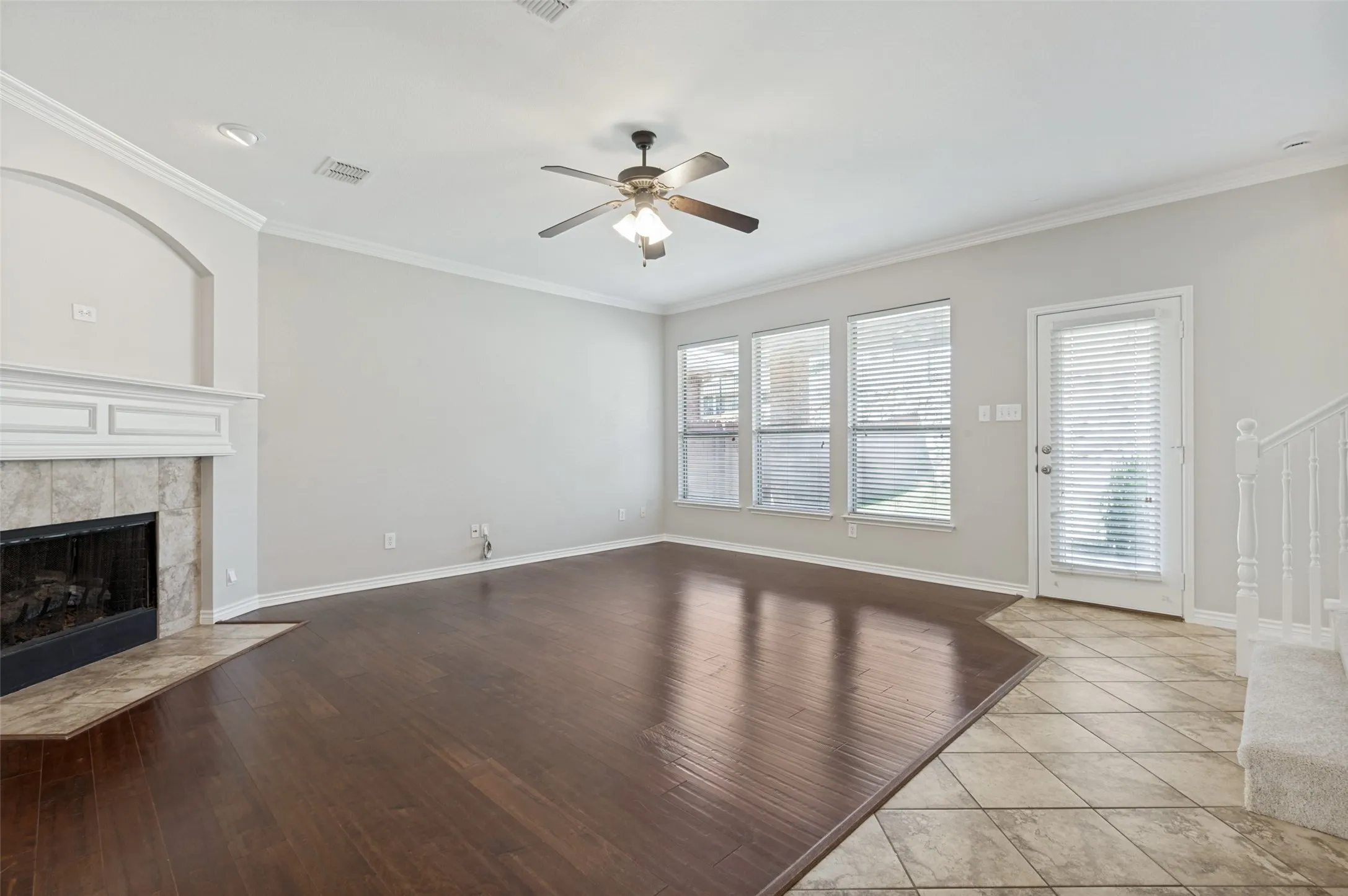 Single Family Residence For Sale in Denton County , 15721 Landing Creek Lane, Fort Worth, Texas 76262, 4 Bedroom, 4 Bathroom, 2 Garage spaces, 3,476 Sqft, built in 2008, mls#21356013, Real Estate Agent in Fort Worth, Homes For Sale in Denton county, Homes For Sale in Fort Worth, Realtor in Fort Worth Texas, Real Estate Brokerage Independent Realty Texas, Luminita Cordes Realtor