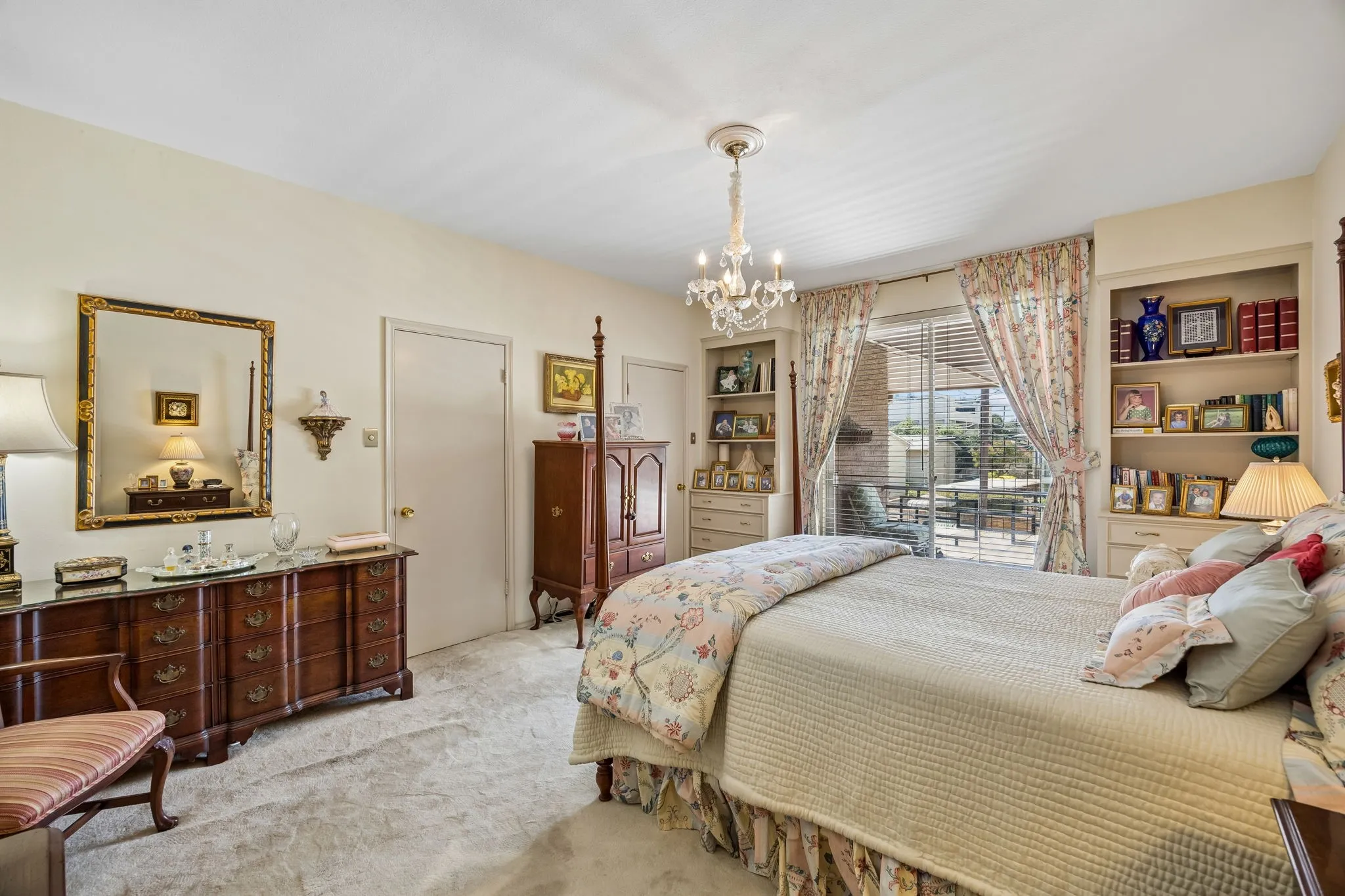 6310 Bandera Ave #C - Tom Hughes Team - Bedroom