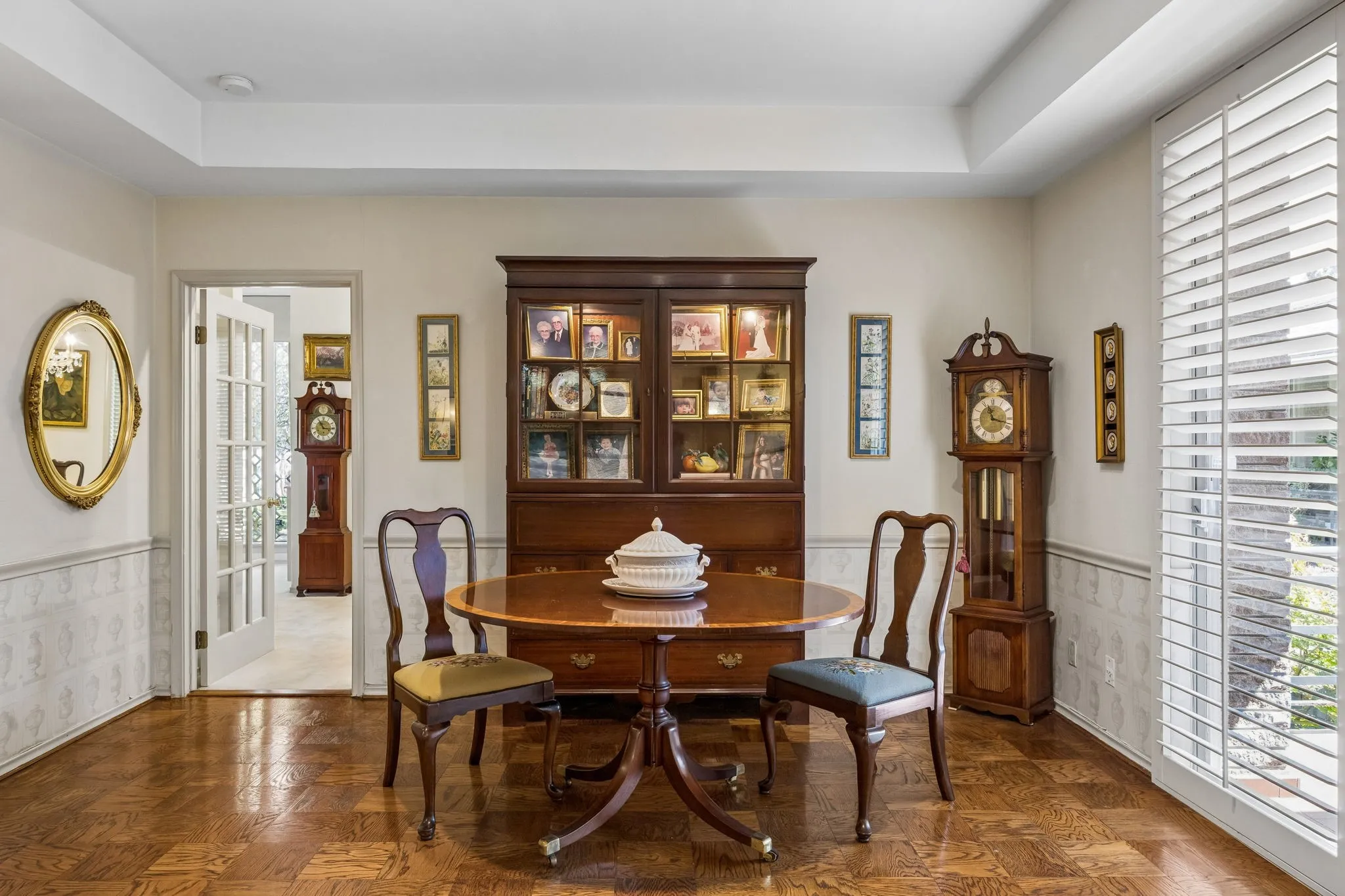 6310 Bandera Ave #C - Tom Hughes Team - Sitting Room