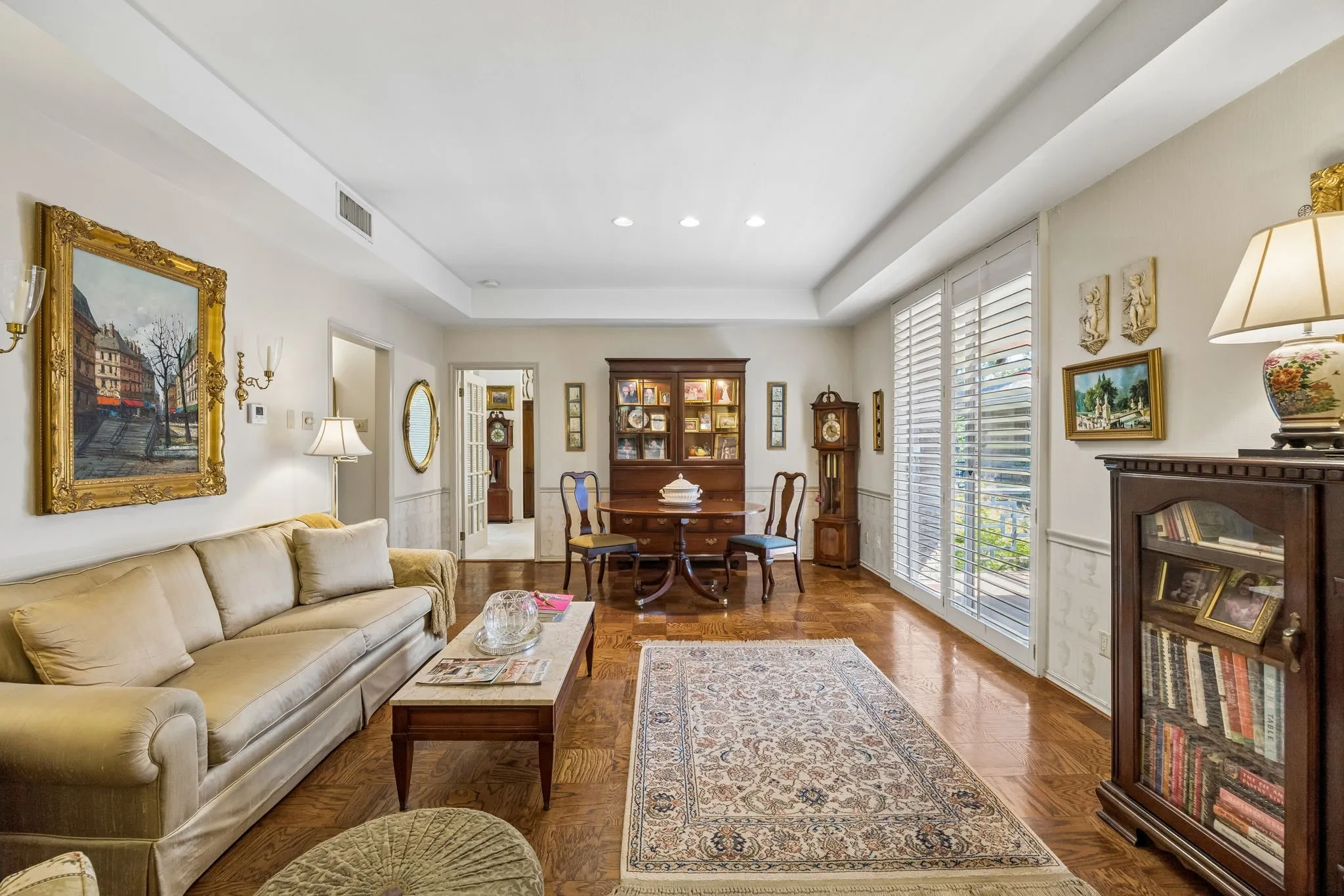 6310 Bandera Ave #C - Tom Hughes Team - Sitting Room