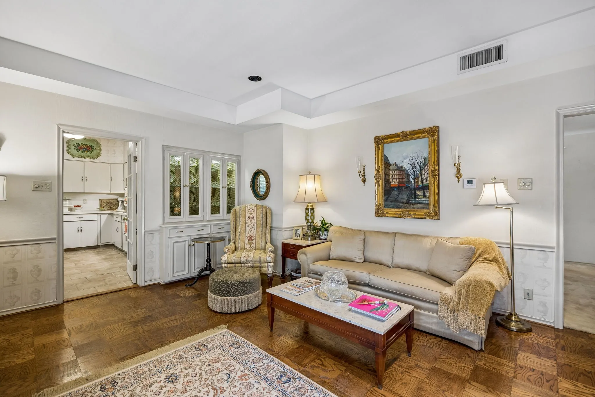6310 Bandera Ave #C - Tom Hughes Team - Sitting Room