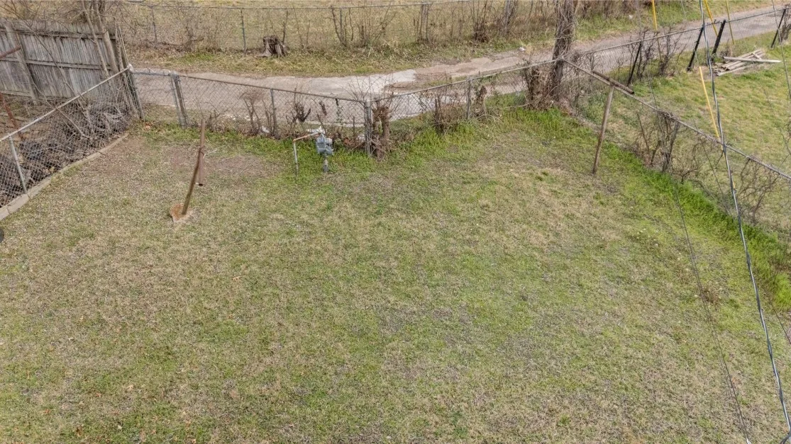 Single Family Residence For Sale in Dallas County , 3916 Kushla Avenue, Dallas, Texas 75216, 4 Bedroom, 2 Bathroom, Garage spaces, 1,582 Sqft, built in 1956, Price $225,000, mls#21360179, Real Estate Agent in Dallas, Homes For Sale in Dallas county, Homes For Sale in Dallas, Realtor in Dallas Texas, Real Estate Brokerage Independent Realty Texas, Luminita Cordes Realtor