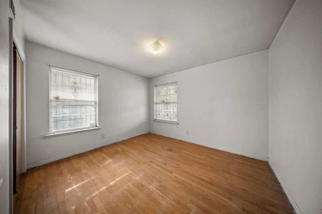 Single Family Residence For Sale in Dallas County , 3916 Kushla Avenue, Dallas, Texas 75216, 4 Bedroom, 2 Bathroom, Garage spaces, 1,582 Sqft, built in 1956, Price $225,000, mls#21360179, Real Estate Agent in Dallas, Homes For Sale in Dallas county, Homes For Sale in Dallas, Realtor in Dallas Texas, Real Estate Brokerage Independent Realty Texas, Luminita Cordes Realtor