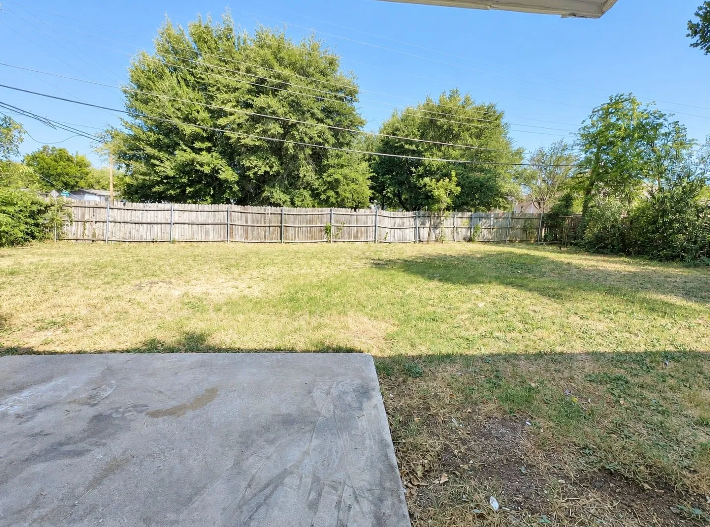 Single Family Residence For Rent in Tarrant County , 5301 Mansel Lane, Fort Worth, Texas 76134, 4 Bedroom, 2 Bathroom, Garage spaces, 1,463 Sqft, built in 1957, mls#21360170, Real Estate Agent in Fort Worth, Homes For Rent in Tarrant county, Homes For Rent in Fort Worth, Realtor in Fort Worth Texas, Real Estate Brokerage Independent Realty Texas, Luminita Cordes Realtor