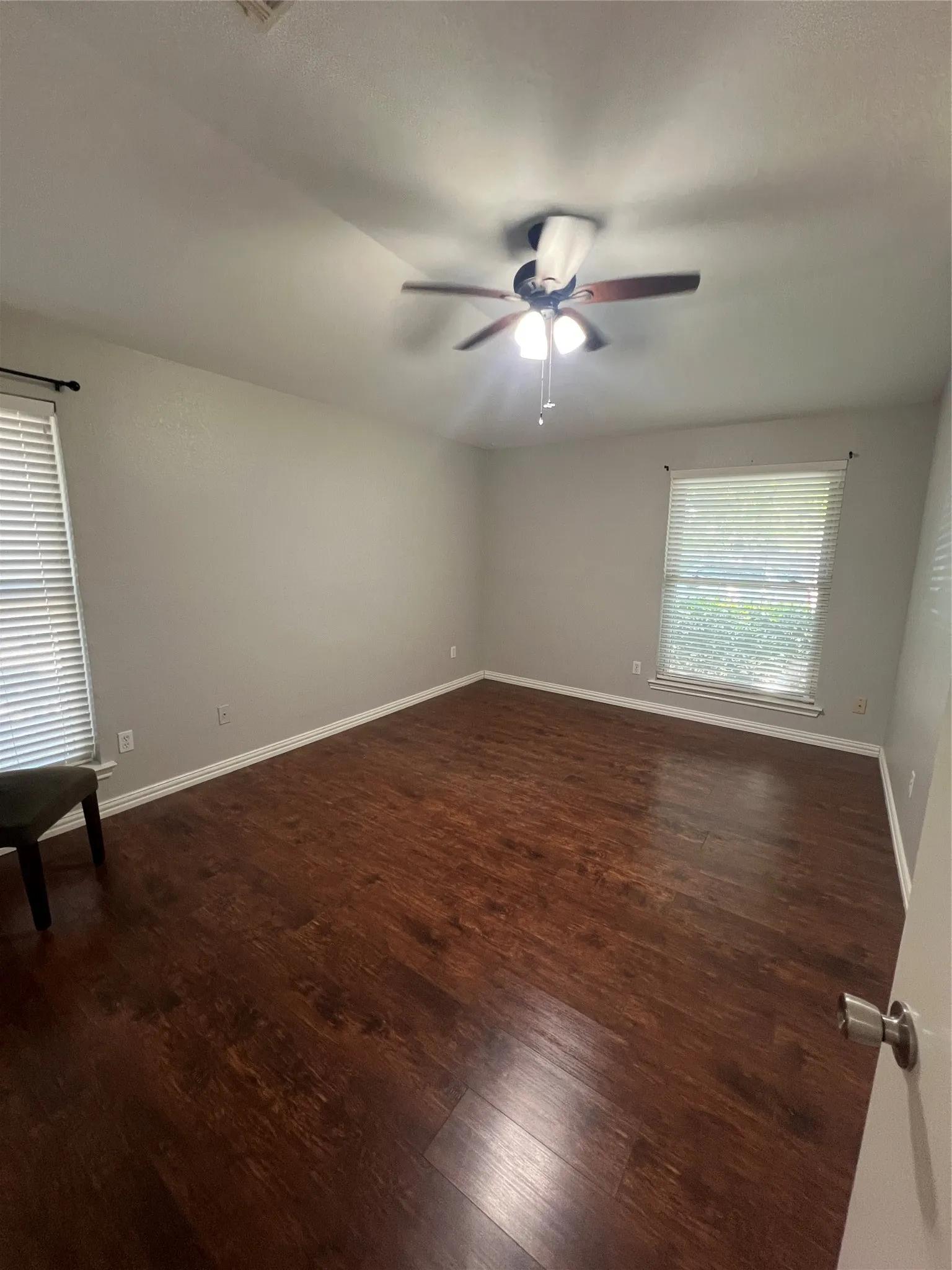 Duplex For Rent in Tarrant County , 1001 Stableway Lane, Bedford, Texas 76022, 2 Bedroom, 2 Bathroom, Garage spaces, 1,275 Sqft, built in 1985, mls#21360176, Real Estate Agent in Bedford, Homes For Rent in Tarrant county, Homes For Rent in Bedford, Realtor in Bedford Texas, Real Estate Brokerage Independent Realty Texas, Luminita Cordes Realtor