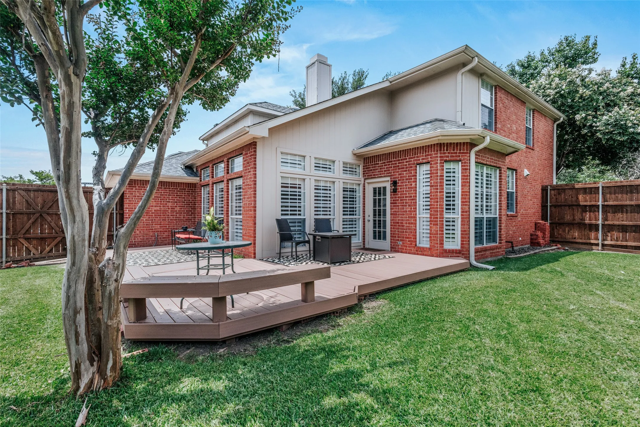 Single Family Residence For Rent in Collin County , 7308 Penny Place, Plano, Texas 75024, 4 Bedroom, 3 Bathroom, 2 Garage spaces, 2,390 Sqft, built in 1994, mls#21359470, Real Estate Agent in Plano, Homes For Rent in Collin county, Homes For Rent in Plano, Realtor in Plano Texas, Real Estate Brokerage Independent Realty Texas, Luminita Cordes Realtor