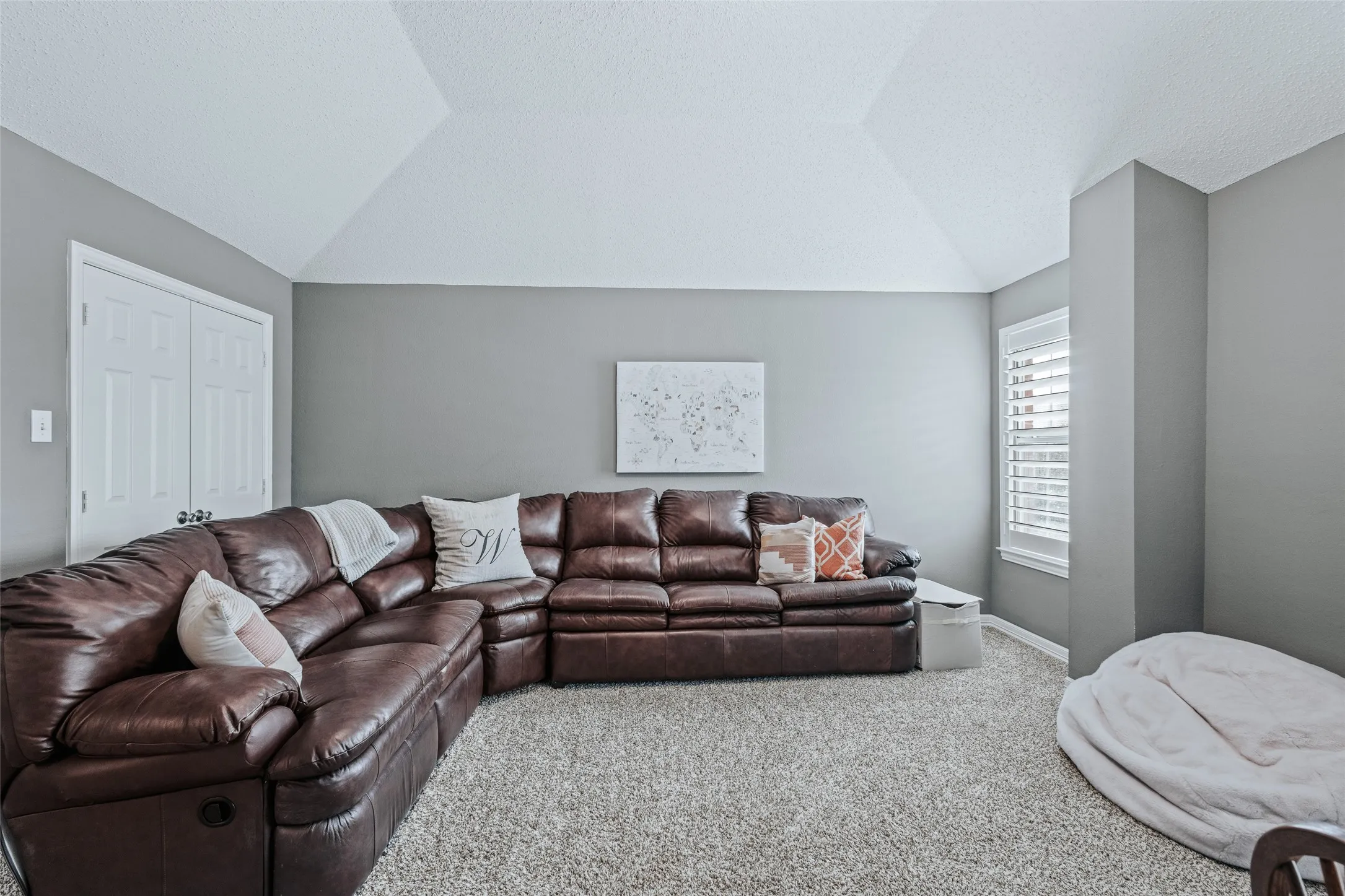 Single Family Residence For Rent in Collin County , 7308 Penny Place, Plano, Texas 75024, 4 Bedroom, 3 Bathroom, 2 Garage spaces, 2,390 Sqft, built in 1994, mls#21359470, Real Estate Agent in Plano, Homes For Rent in Collin county, Homes For Rent in Plano, Realtor in Plano Texas, Real Estate Brokerage Independent Realty Texas, Luminita Cordes Realtor