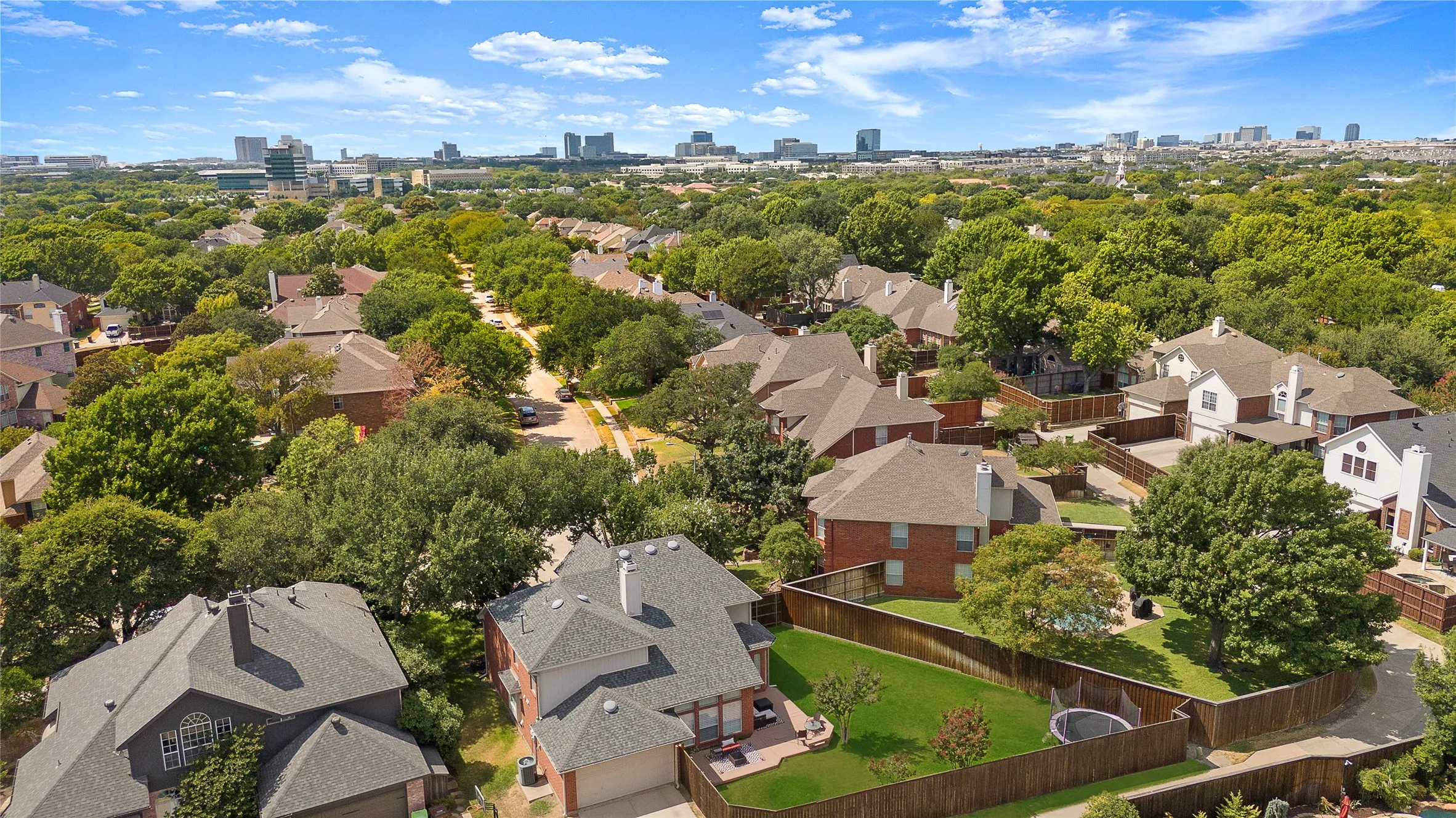 Single Family Residence For Rent in Collin County , 7308 Penny Place, Plano, Texas 75024, 4 Bedroom, 3 Bathroom, 2 Garage spaces, 2,390 Sqft, built in 1994, mls#21359470, Real Estate Agent in Plano, Homes For Rent in Collin county, Homes For Rent in Plano, Realtor in Plano Texas, Real Estate Brokerage Independent Realty Texas, Luminita Cordes Realtor