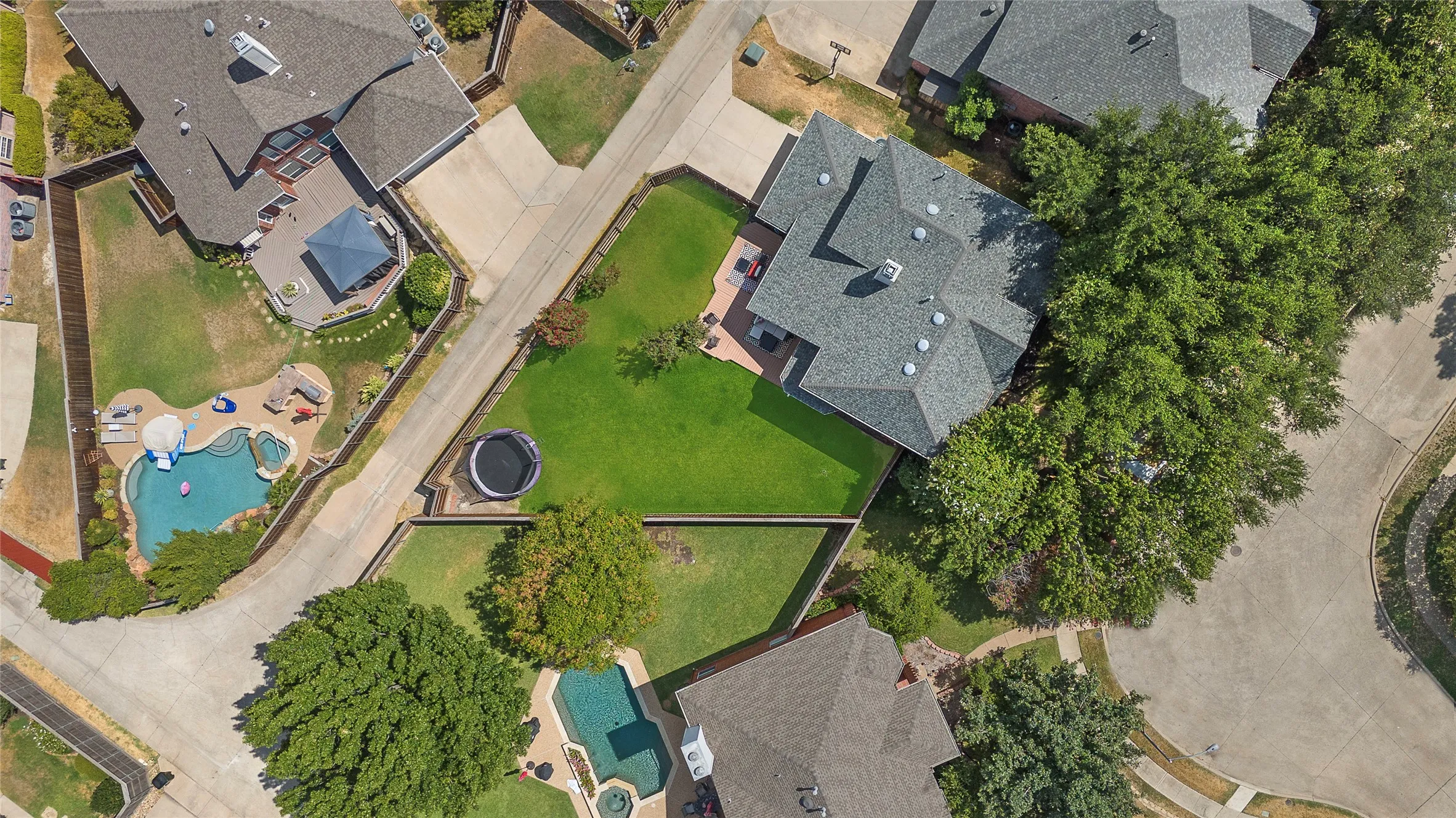 Single Family Residence For Rent in Collin County , 7308 Penny Place, Plano, Texas 75024, 4 Bedroom, 3 Bathroom, 2 Garage spaces, 2,390 Sqft, built in 1994, mls#21359470, Real Estate Agent in Plano, Homes For Rent in Collin county, Homes For Rent in Plano, Realtor in Plano Texas, Real Estate Brokerage Independent Realty Texas, Luminita Cordes Realtor