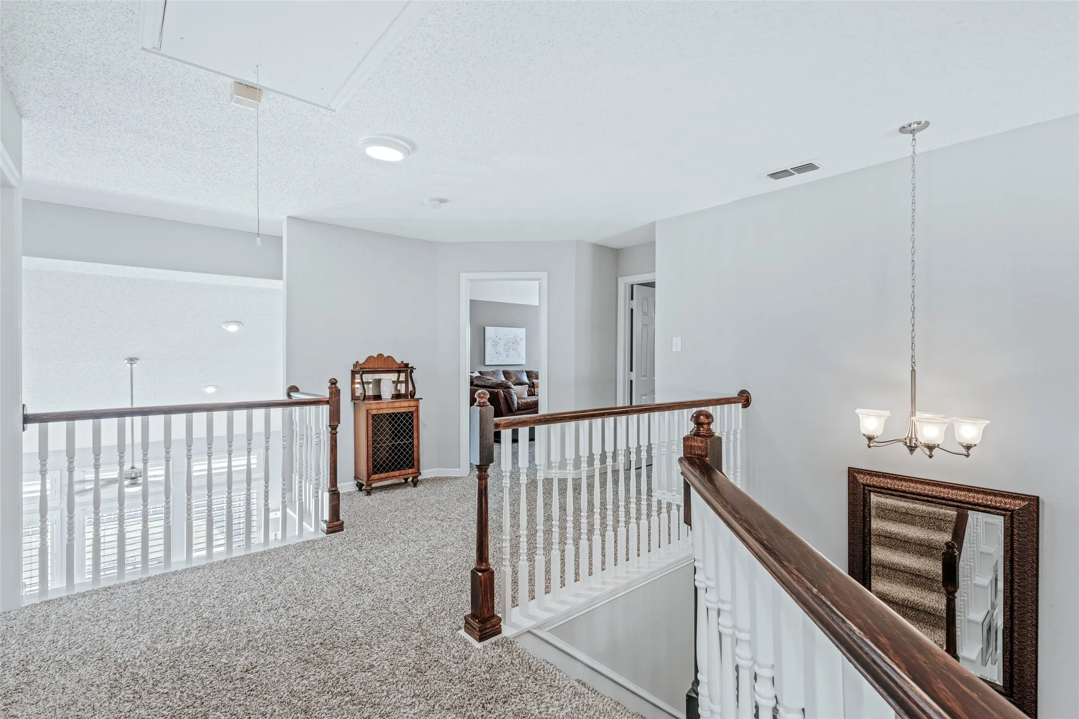 Single Family Residence For Rent in Collin County , 7308 Penny Place, Plano, Texas 75024, 4 Bedroom, 3 Bathroom, 2 Garage spaces, 2,390 Sqft, built in 1994, mls#21359470, Real Estate Agent in Plano, Homes For Rent in Collin county, Homes For Rent in Plano, Realtor in Plano Texas, Real Estate Brokerage Independent Realty Texas, Luminita Cordes Realtor