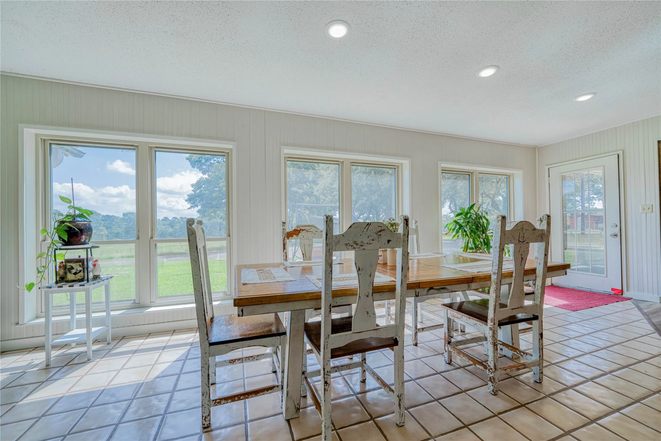 Single Family Residence For Sale in Franklin (TX) County , 8001 Farm Road 1448, Winnsboro, Texas 75494, 4 Bedroom, 4 Bathroom, 2 Garage spaces, 3,505 Sqft, built in 1993, Price $830,000, mls#21360192, Real Estate Agent in Winnsboro, Homes For Sale in Franklin (TX) county, Homes For Sale in Winnsboro, Realtor in Winnsboro Texas, Real Estate Brokerage Independent Realty Texas, Luminita Cordes Realtor