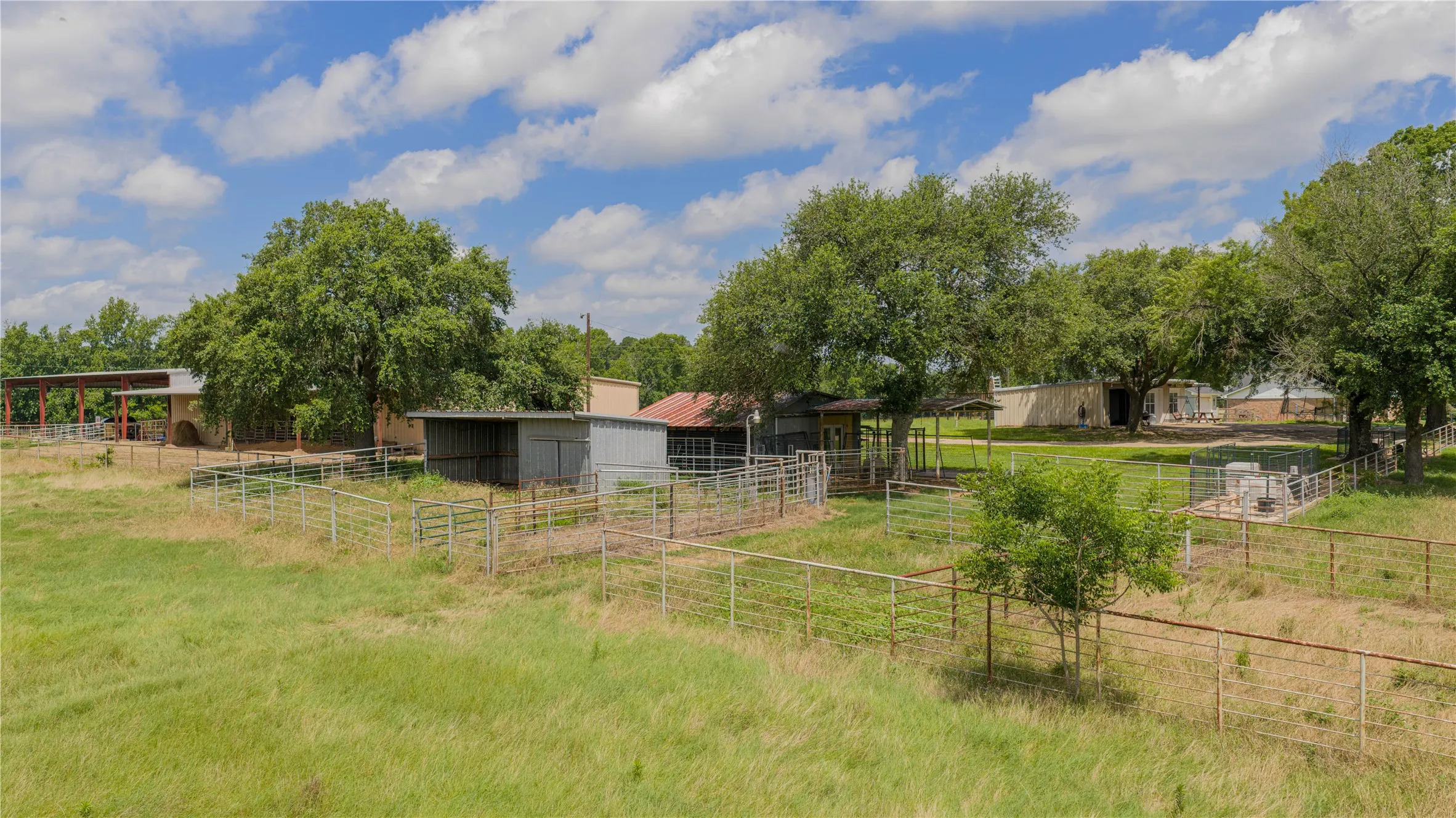 Single Family Residence For Sale in Franklin (TX) County , 8001 Farm Road 1448, Winnsboro, Texas 75494, 4 Bedroom, 4 Bathroom, 2 Garage spaces, 3,505 Sqft, built in 1993, Price $830,000, mls#21360192, Real Estate Agent in Winnsboro, Homes For Sale in Franklin (TX) county, Homes For Sale in Winnsboro, Realtor in Winnsboro Texas, Real Estate Brokerage Independent Realty Texas, Luminita Cordes Realtor