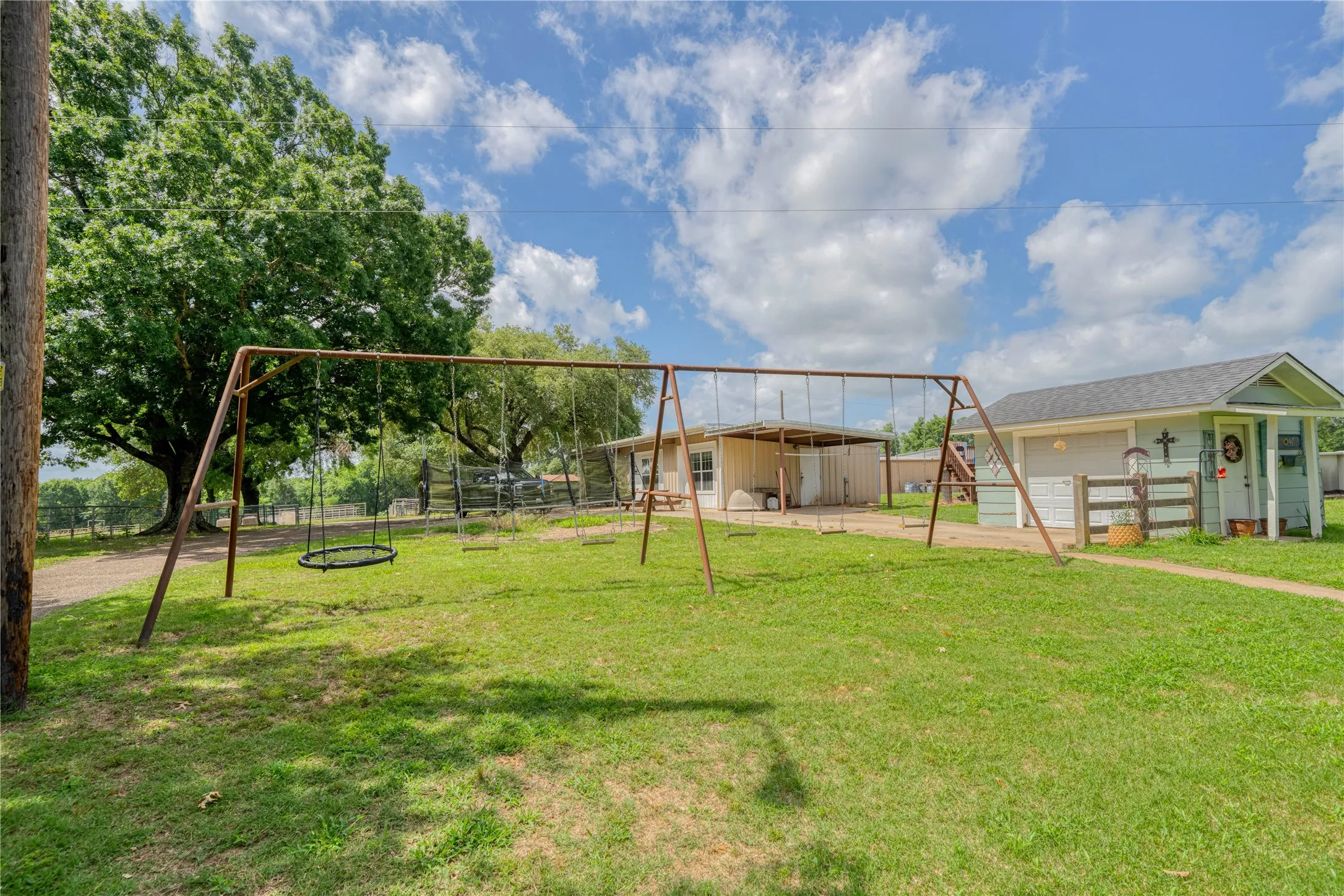 Single Family Residence For Sale in Franklin (TX) County , 8001 Farm Road 1448, Winnsboro, Texas 75494, 4 Bedroom, 4 Bathroom, 2 Garage spaces, 3,505 Sqft, built in 1993, Price $830,000, mls#21360192, Real Estate Agent in Winnsboro, Homes For Sale in Franklin (TX) county, Homes For Sale in Winnsboro, Realtor in Winnsboro Texas, Real Estate Brokerage Independent Realty Texas, Luminita Cordes Realtor