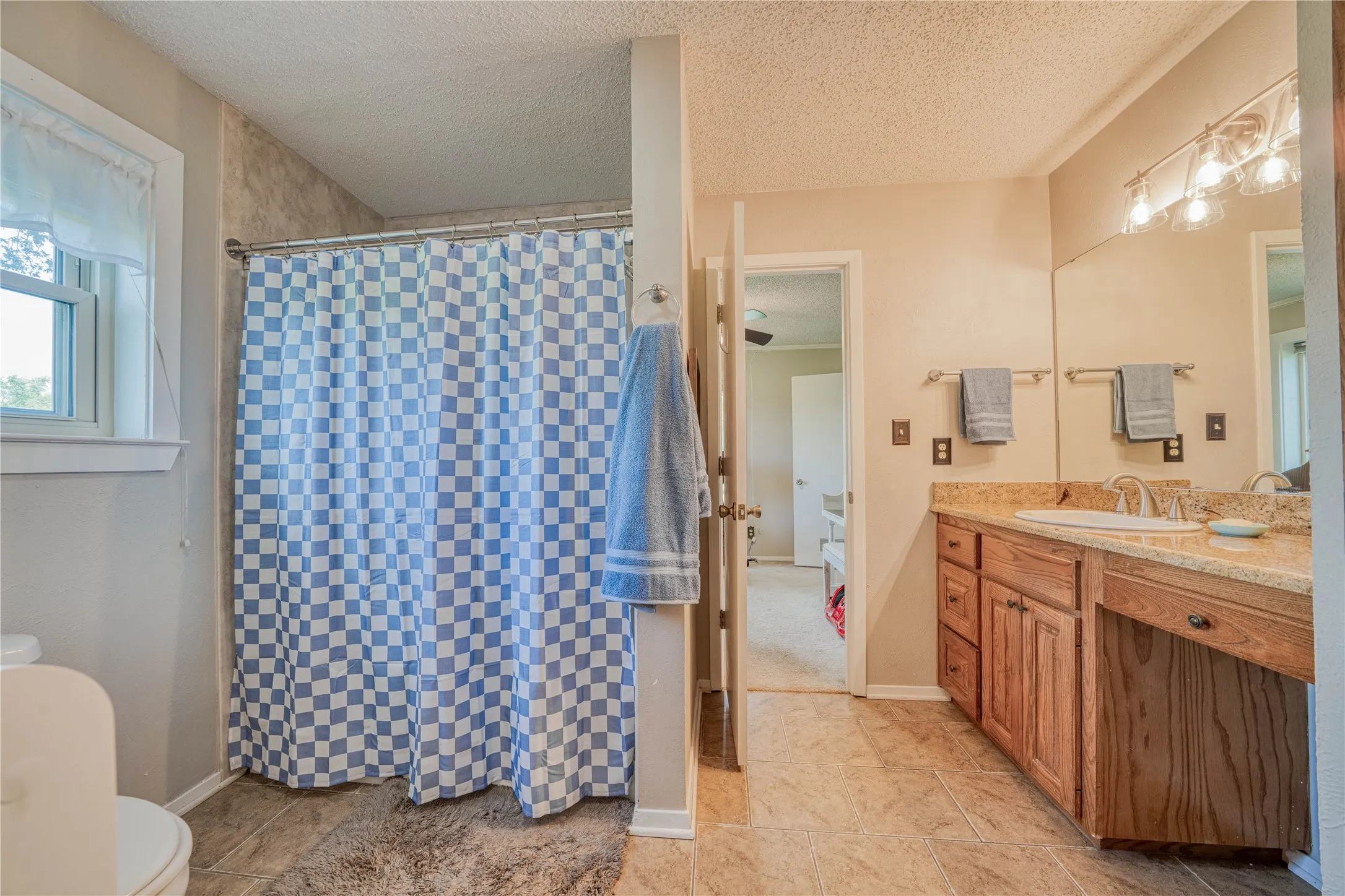 Single Family Residence For Sale in Franklin (TX) County , 8001 Farm Road 1448, Winnsboro, Texas 75494, 4 Bedroom, 4 Bathroom, 2 Garage spaces, 3,505 Sqft, built in 1993, Price $830,000, mls#21360192, Real Estate Agent in Winnsboro, Homes For Sale in Franklin (TX) county, Homes For Sale in Winnsboro, Realtor in Winnsboro Texas, Real Estate Brokerage Independent Realty Texas, Luminita Cordes Realtor