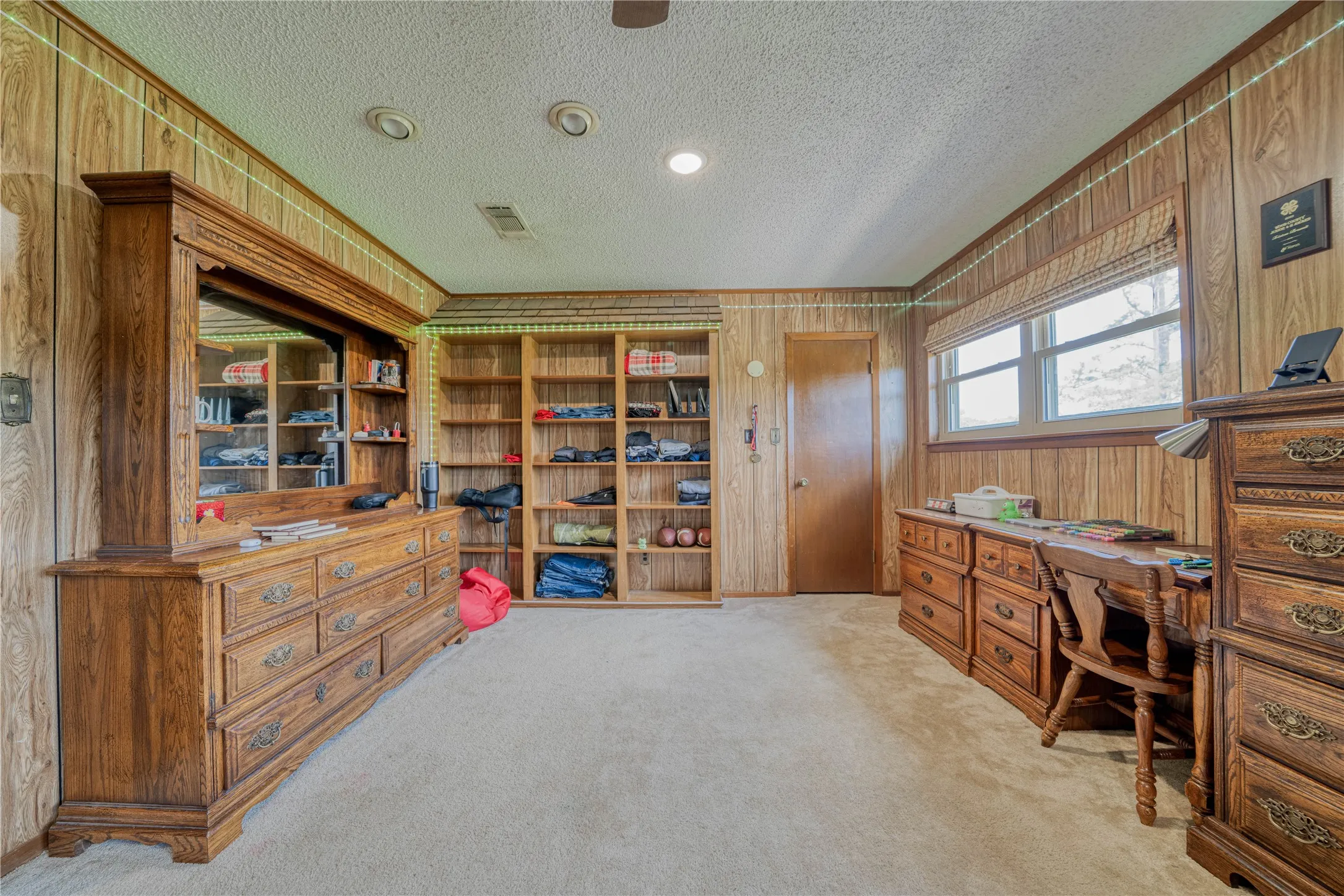 Single Family Residence For Sale in Franklin (TX) County , 8001 Farm Road 1448, Winnsboro, Texas 75494, 4 Bedroom, 4 Bathroom, 2 Garage spaces, 3,505 Sqft, built in 1993, Price $830,000, mls#21360192, Real Estate Agent in Winnsboro, Homes For Sale in Franklin (TX) county, Homes For Sale in Winnsboro, Realtor in Winnsboro Texas, Real Estate Brokerage Independent Realty Texas, Luminita Cordes Realtor