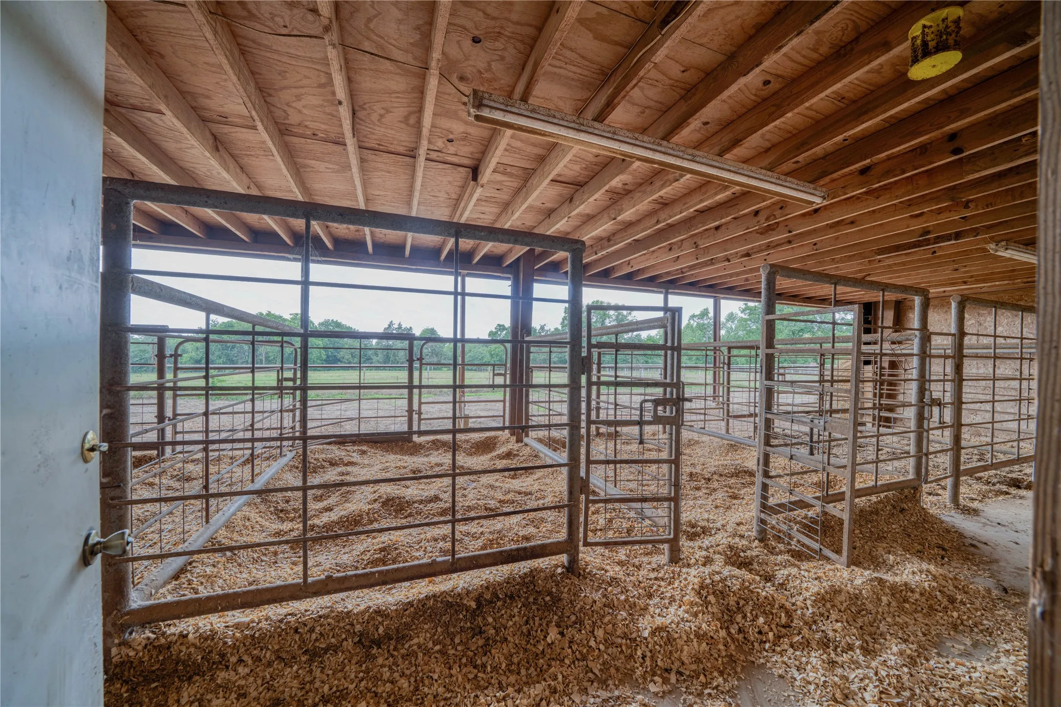 Single Family Residence For Sale in Franklin (TX) County , 8001 Farm Road 1448, Winnsboro, Texas 75494, 4 Bedroom, 4 Bathroom, 2 Garage spaces, 3,505 Sqft, built in 1993, Price $830,000, mls#21360192, Real Estate Agent in Winnsboro, Homes For Sale in Franklin (TX) county, Homes For Sale in Winnsboro, Realtor in Winnsboro Texas, Real Estate Brokerage Independent Realty Texas, Luminita Cordes Realtor