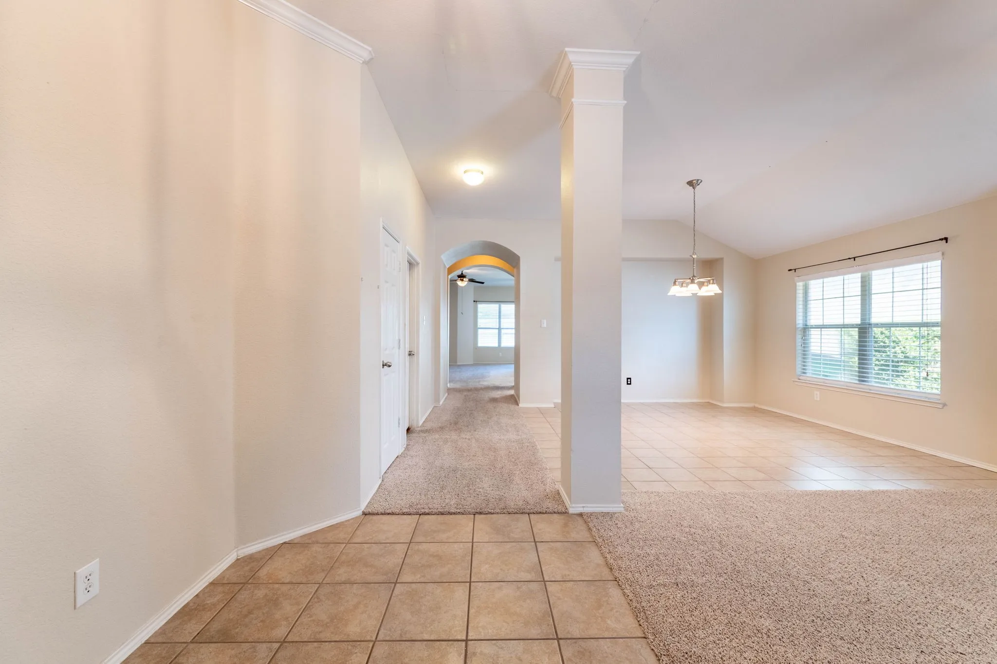 Single Family Residence For Sale in Rockwall County , 413 Tallowtree Drive, Fate, Texas 75087, 3 Bedroom, 2 Bathroom, 2 Garage spaces, 2,077 Sqft, built in 2003, mls#21360163, Real Estate Agent in Fate, Homes For Sale in Rockwall county, Homes For Sale in Fate, Realtor in Fate Texas, Real Estate Brokerage Independent Realty Texas, Luminita Cordes Realtor