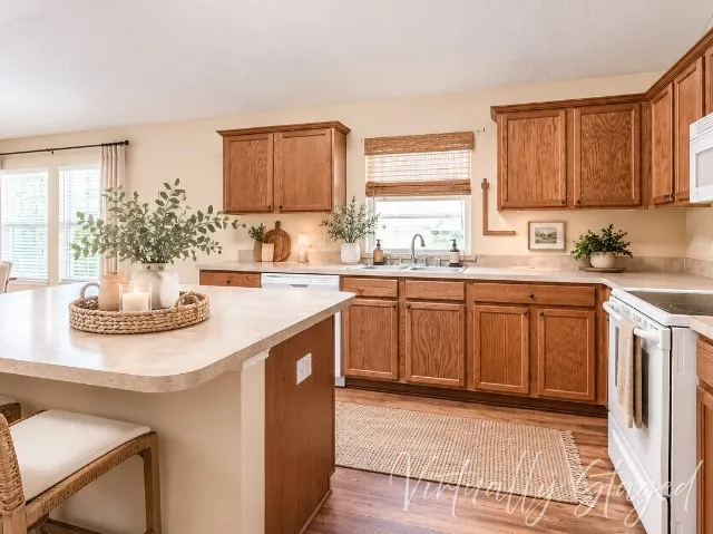 Single Family Residence For Sale in Rockwall County , 413 Tallowtree Drive, Fate, Texas 75087, 3 Bedroom, 2 Bathroom, 2 Garage spaces, 2,077 Sqft, built in 2003, mls#21360163, Real Estate Agent in Fate, Homes For Sale in Rockwall county, Homes For Sale in Fate, Realtor in Fate Texas, Real Estate Brokerage Independent Realty Texas, Luminita Cordes Realtor