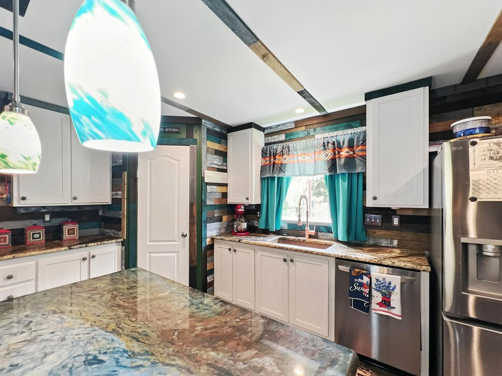 Kitchen with upgraded features
