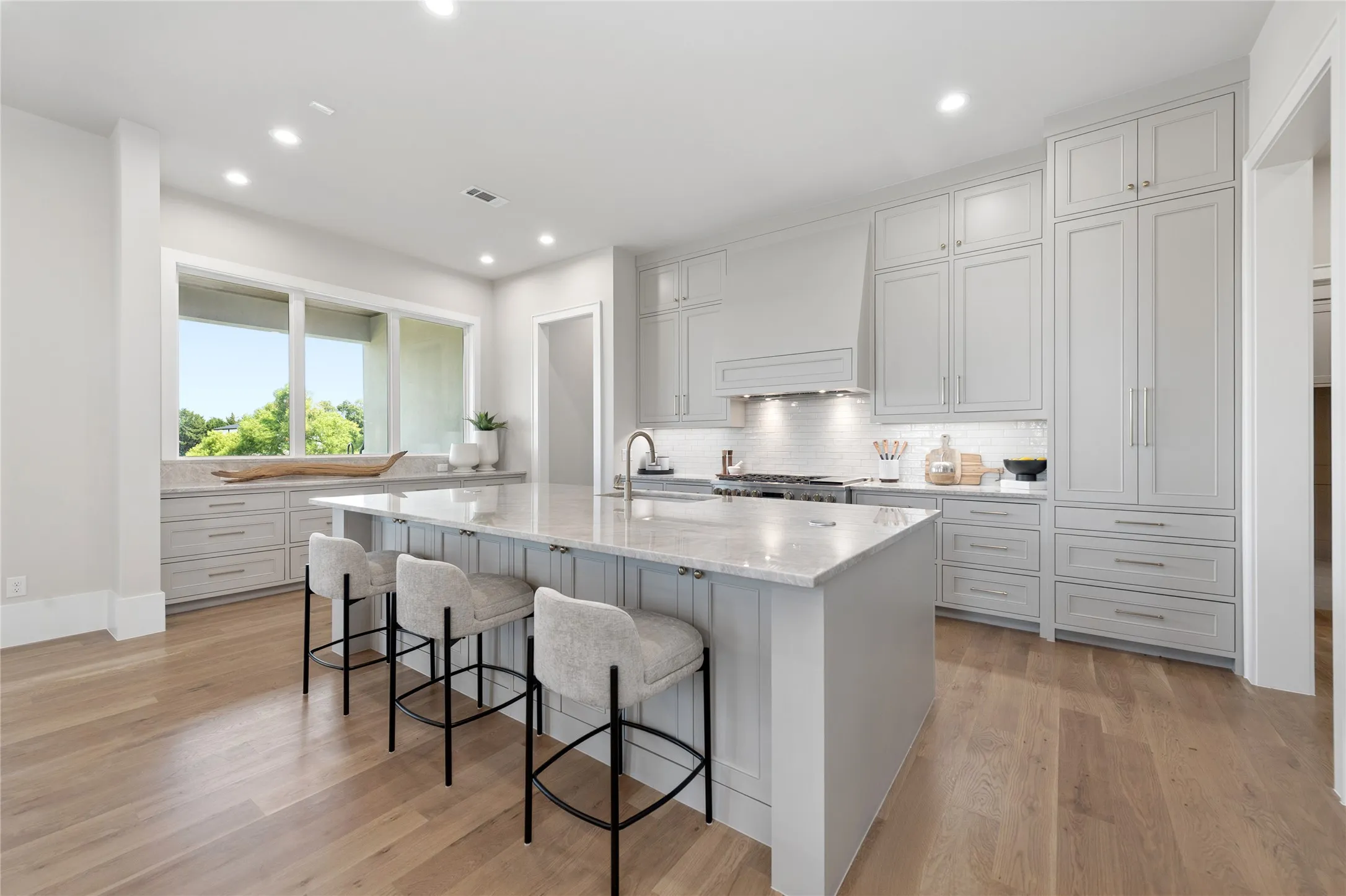 Single Family Residence For Sale in Collin County , 108 Eisenhower Court, Weston, Texas 75009, 6 Bedroom, 9 Bathroom, 4 Garage spaces, 6,572 Sqft, built in 2026, mls#21358667, Real Estate Agent in Weston, Homes For Sale in Collin county, Homes For Sale in Weston, Realtor in Weston Texas, Real Estate Brokerage Independent Realty Texas, Luminita Cordes Realtor